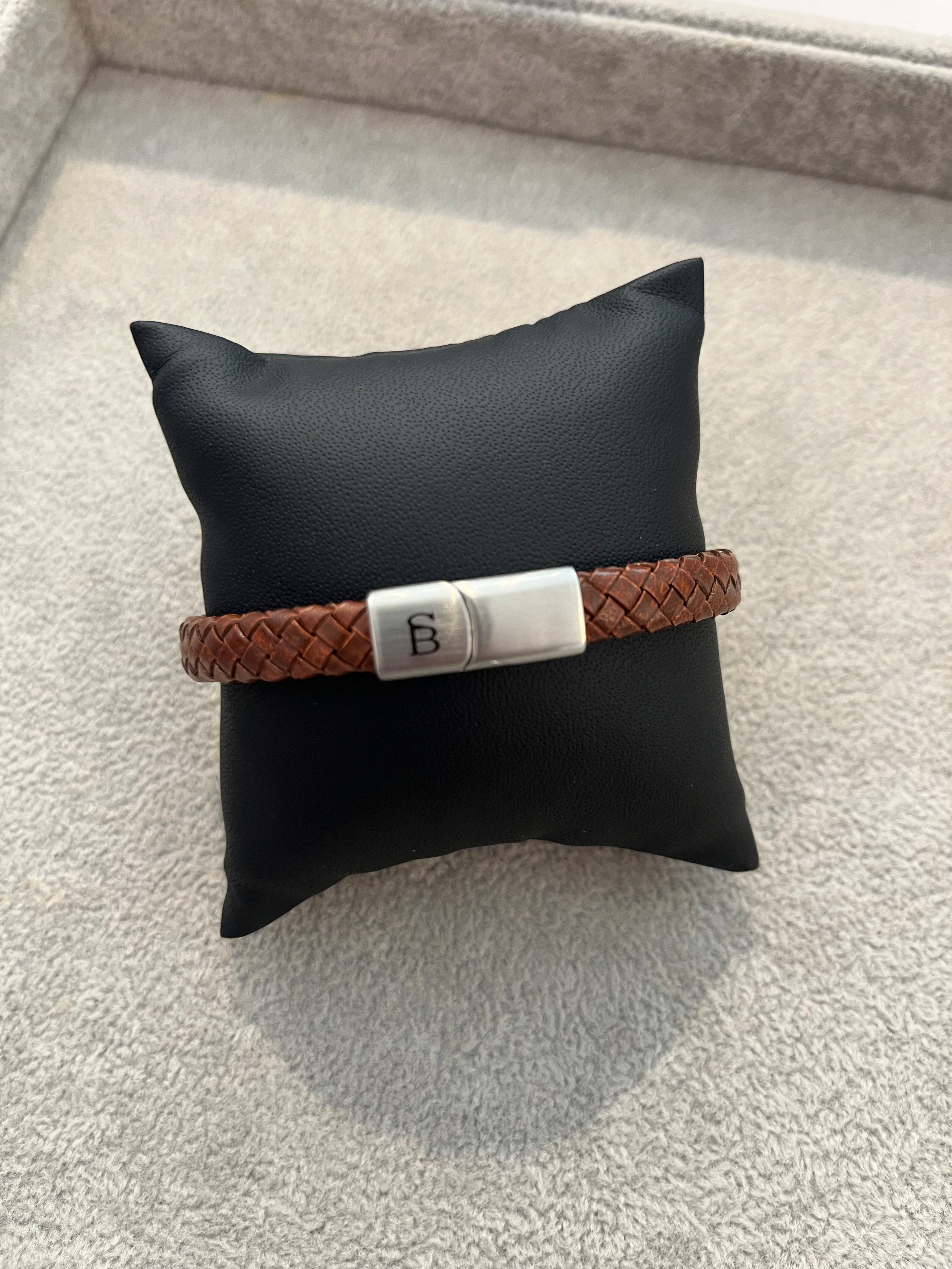 Riley Leather Bracelet {Caramel}
