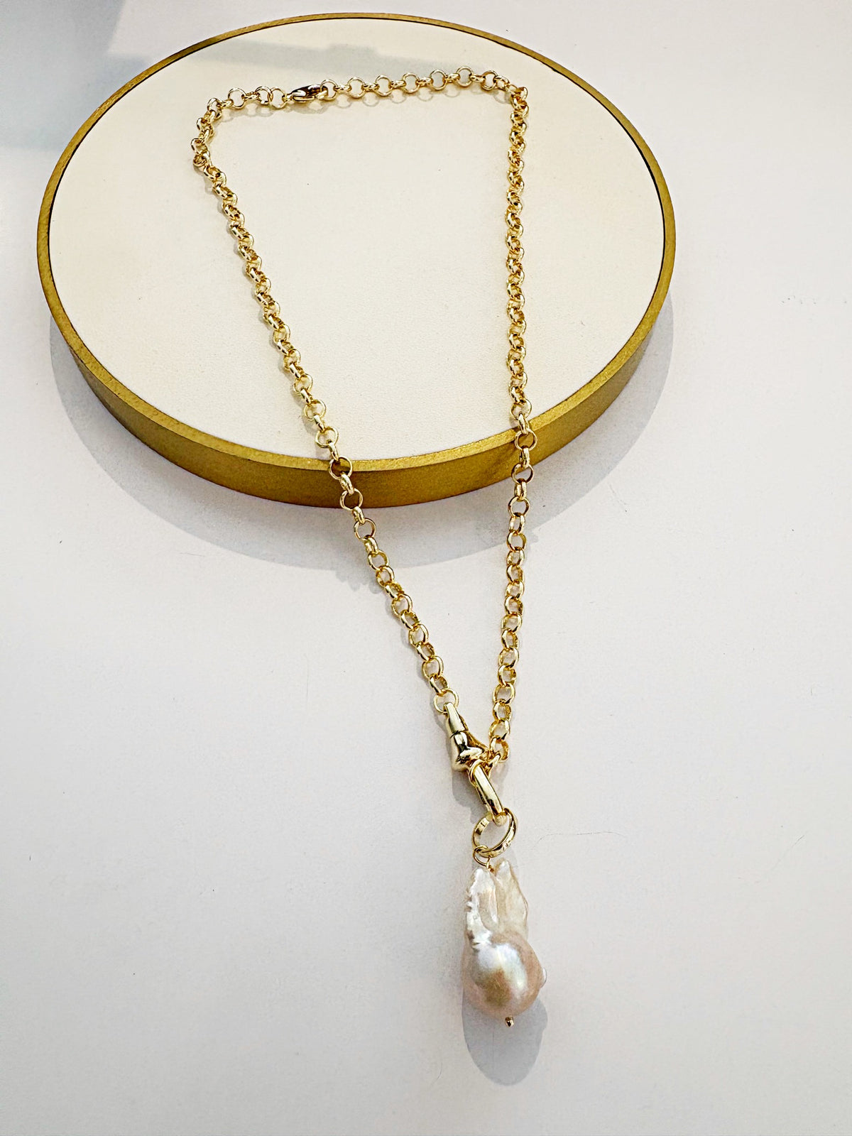 Baroque Pearl Hook Necklace {Gold}