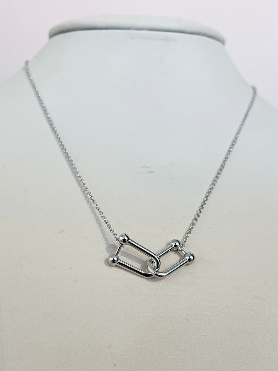 Eternal Links Necklace {Silver}