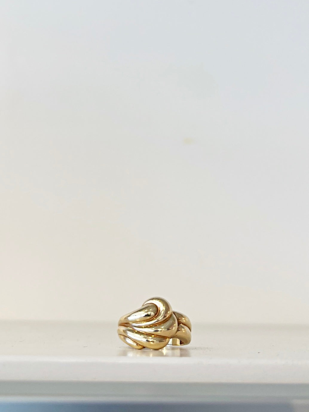 Chunky Wave Ring {10kt/Estate}