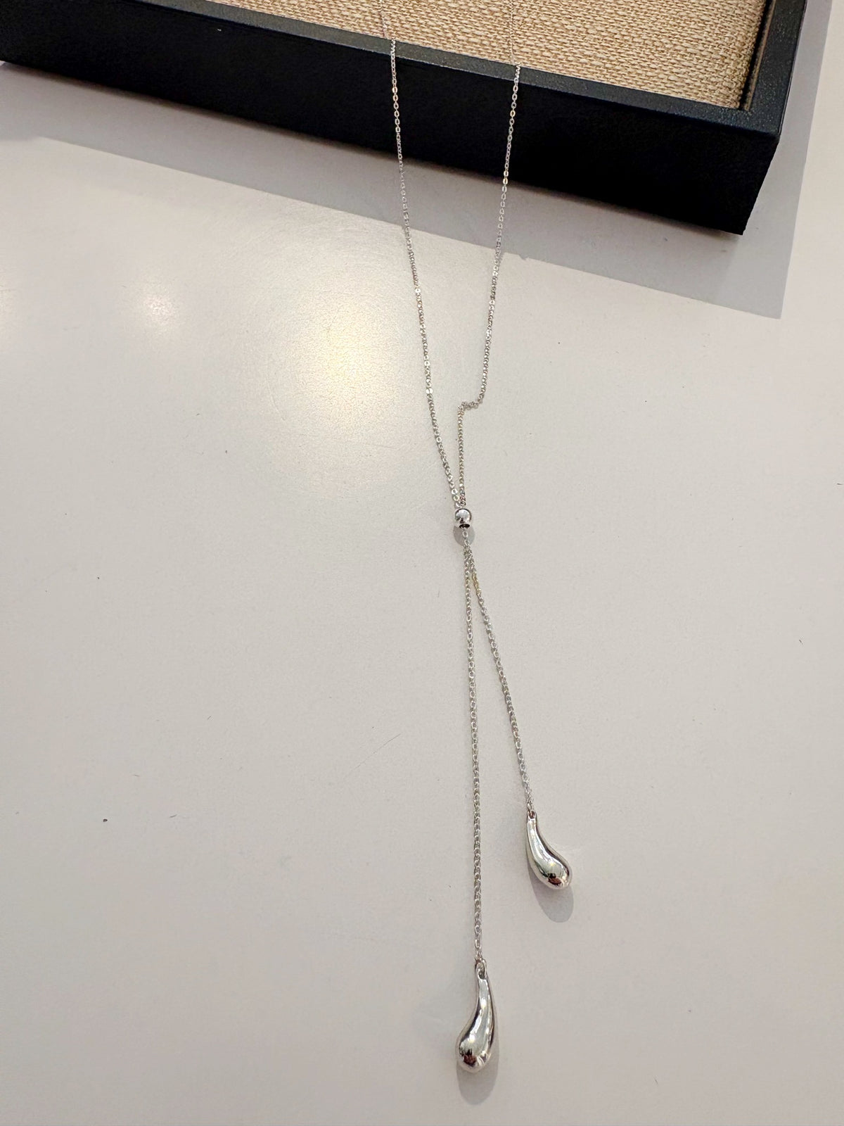 Alicia Lariat Necklace {Silver}