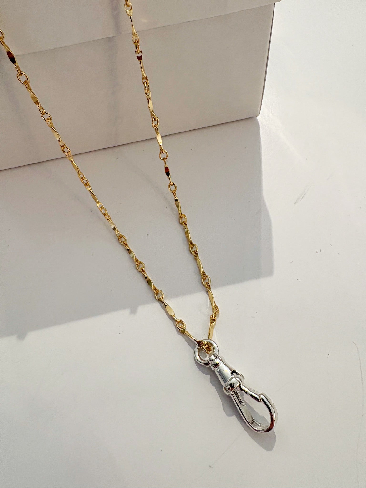 Catch Necklace {Gold}