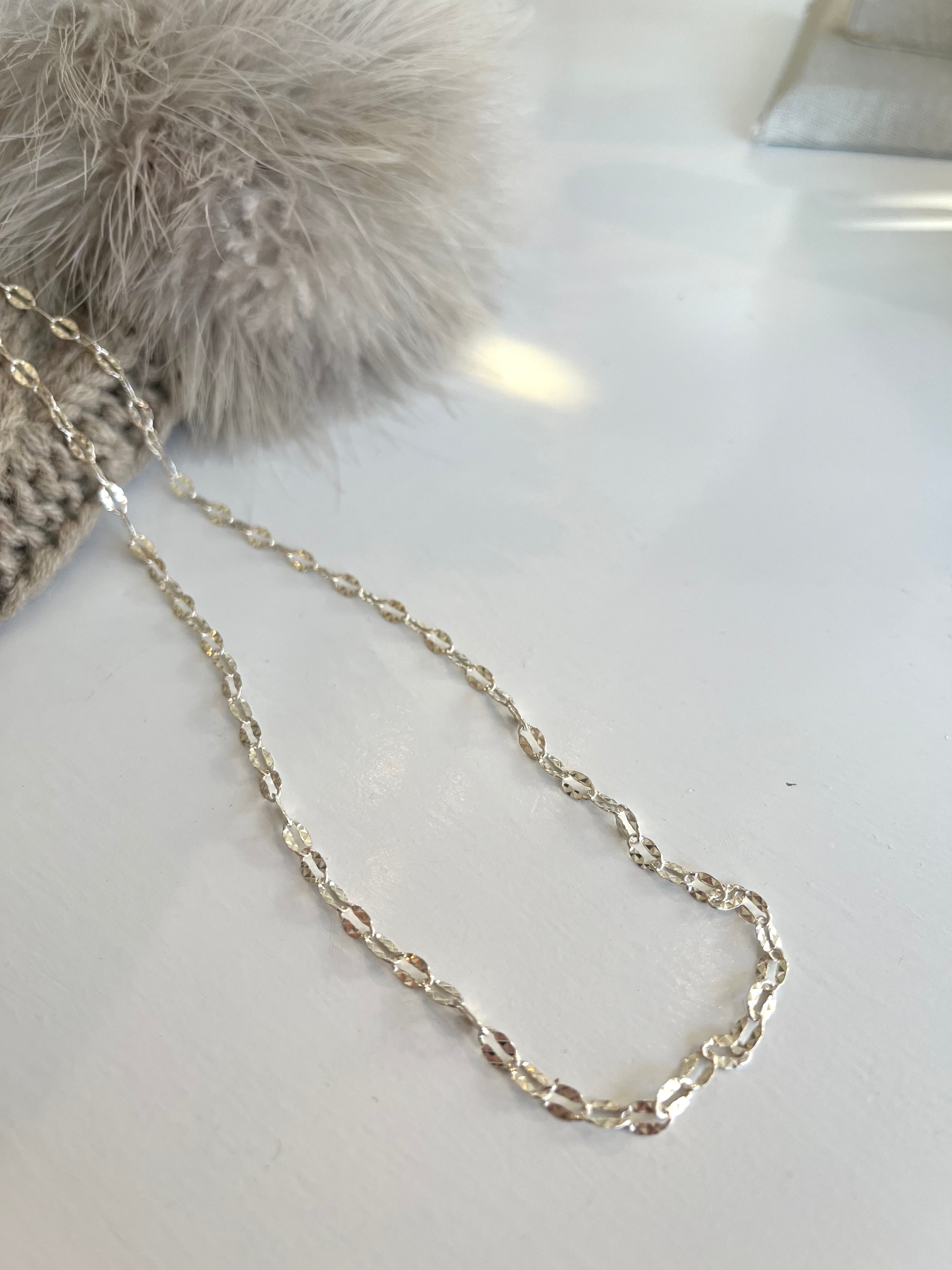 Dapped Sequin Chain Necklace {Estate/Silver}