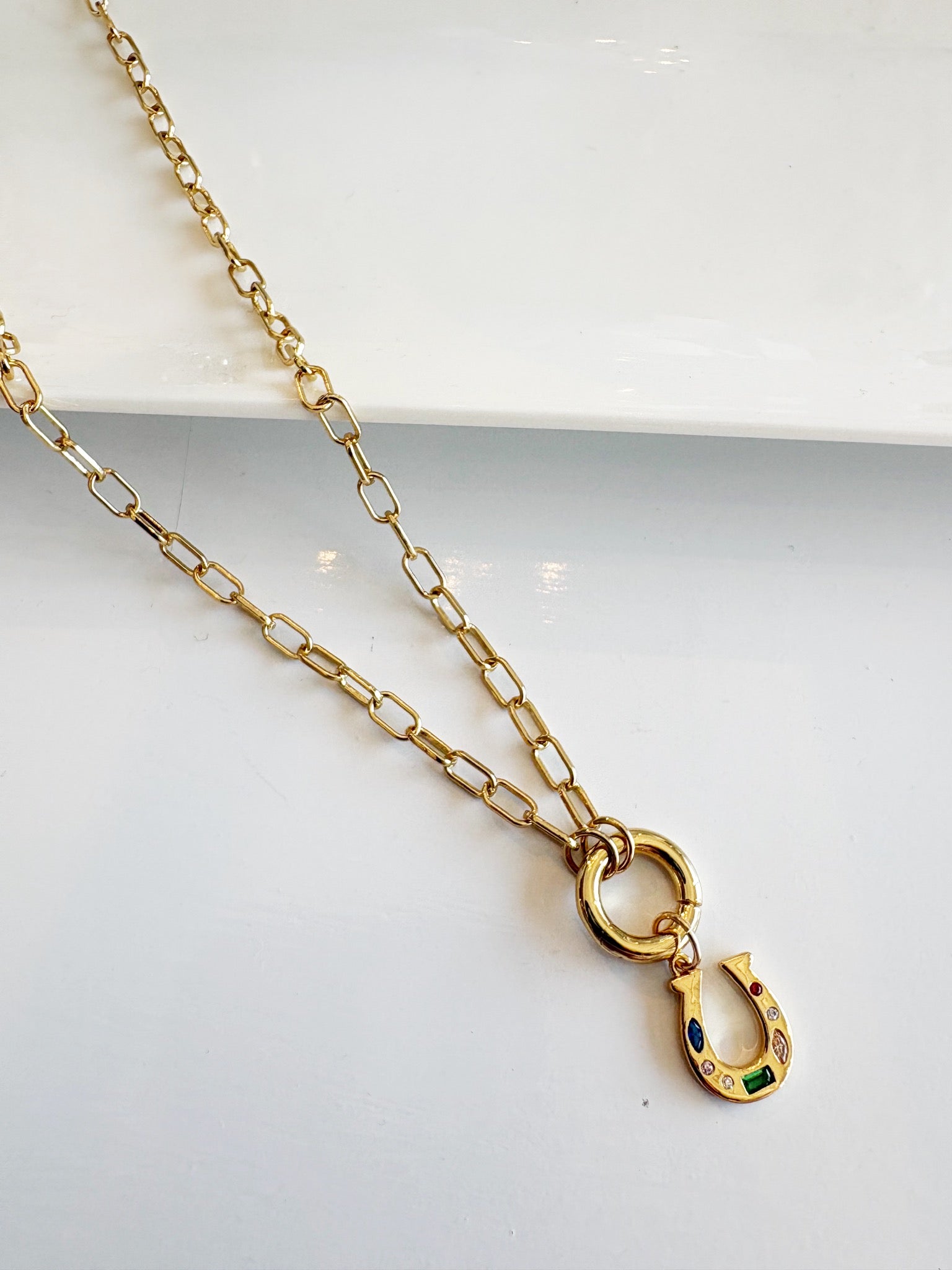 Chantal Horseshoe Darcy Charm Clip Necklace {Gold}