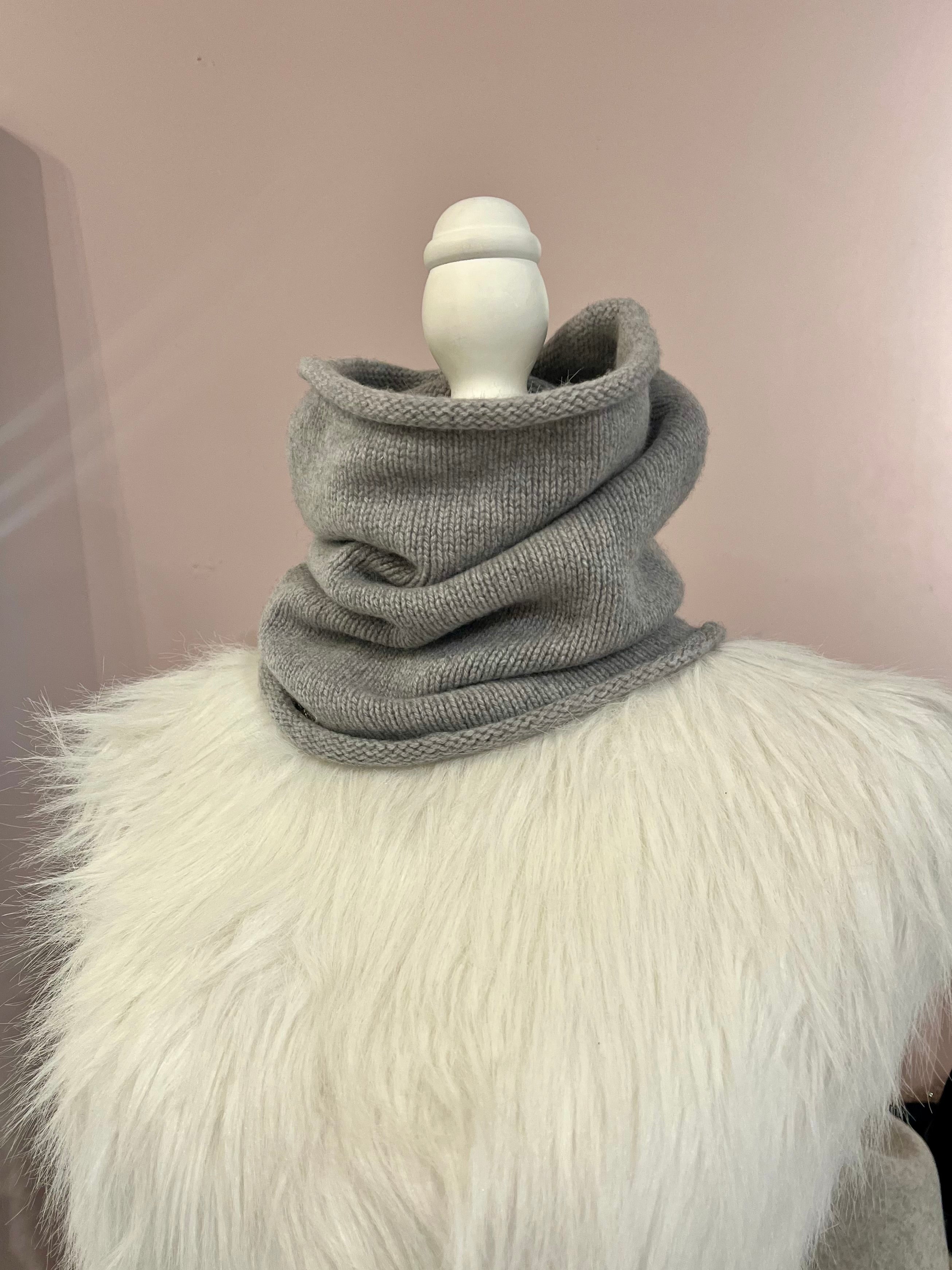 Cashmere Neck Warmer {Gray}