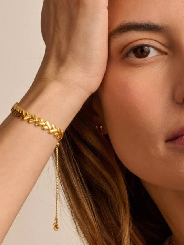 Heart Link Bracelet {Gold}