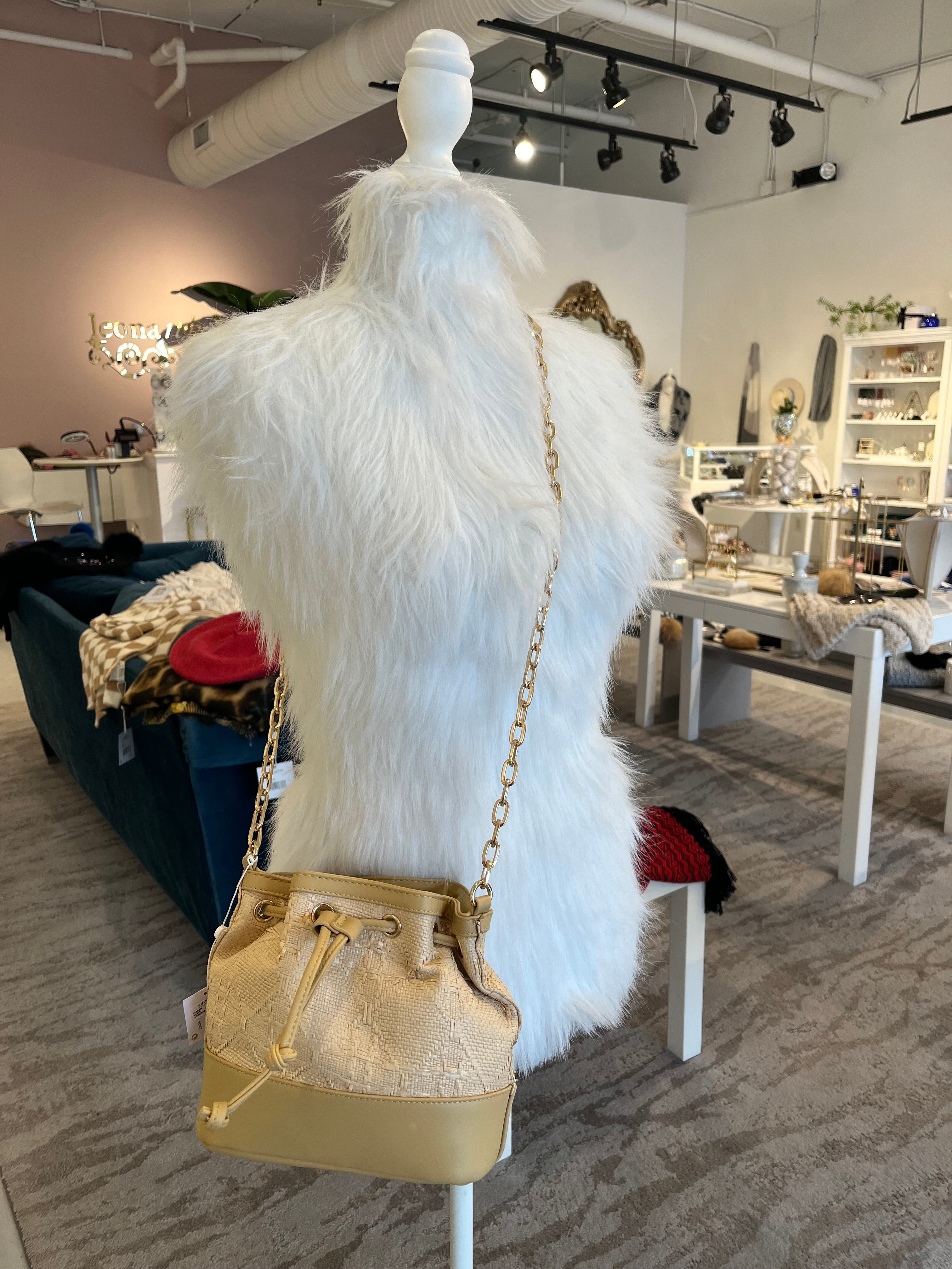Adrienne Bucket Bag {Straw}