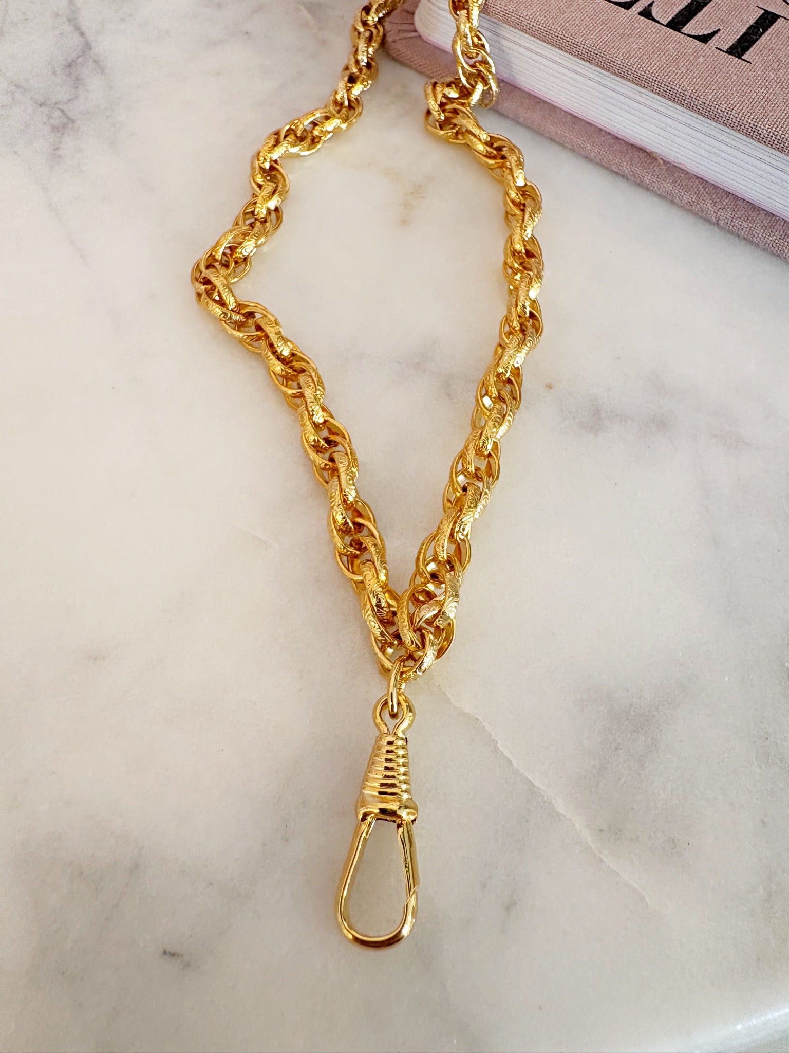 Etched Chain with Clip {Gold/Estate}