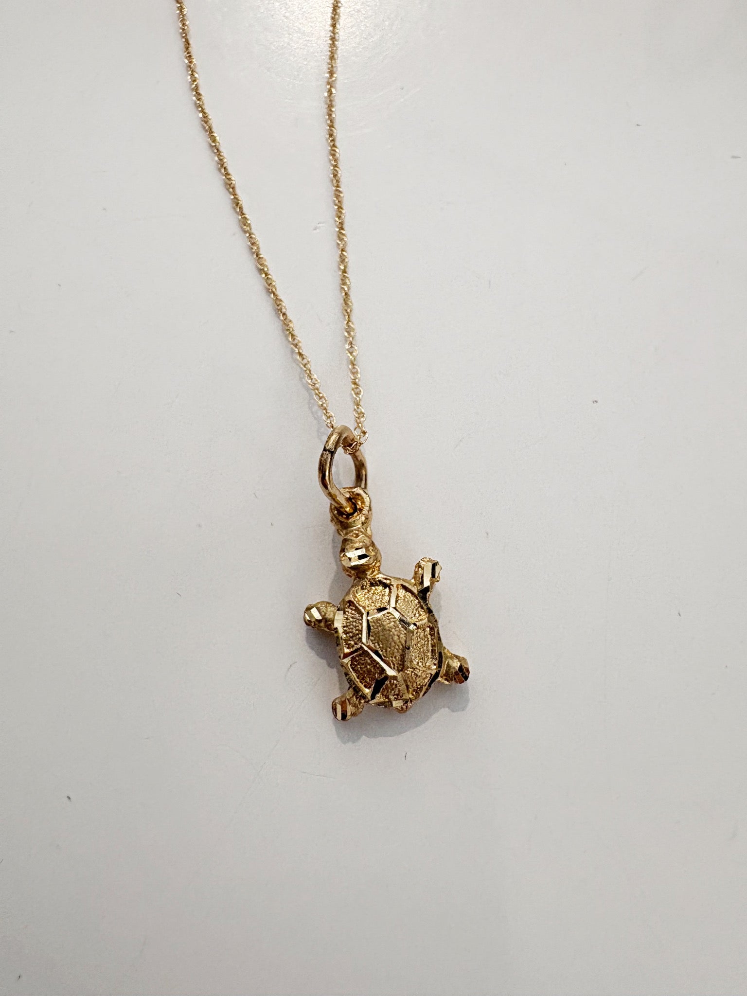 Turtle Pendant {14kt/Estate}