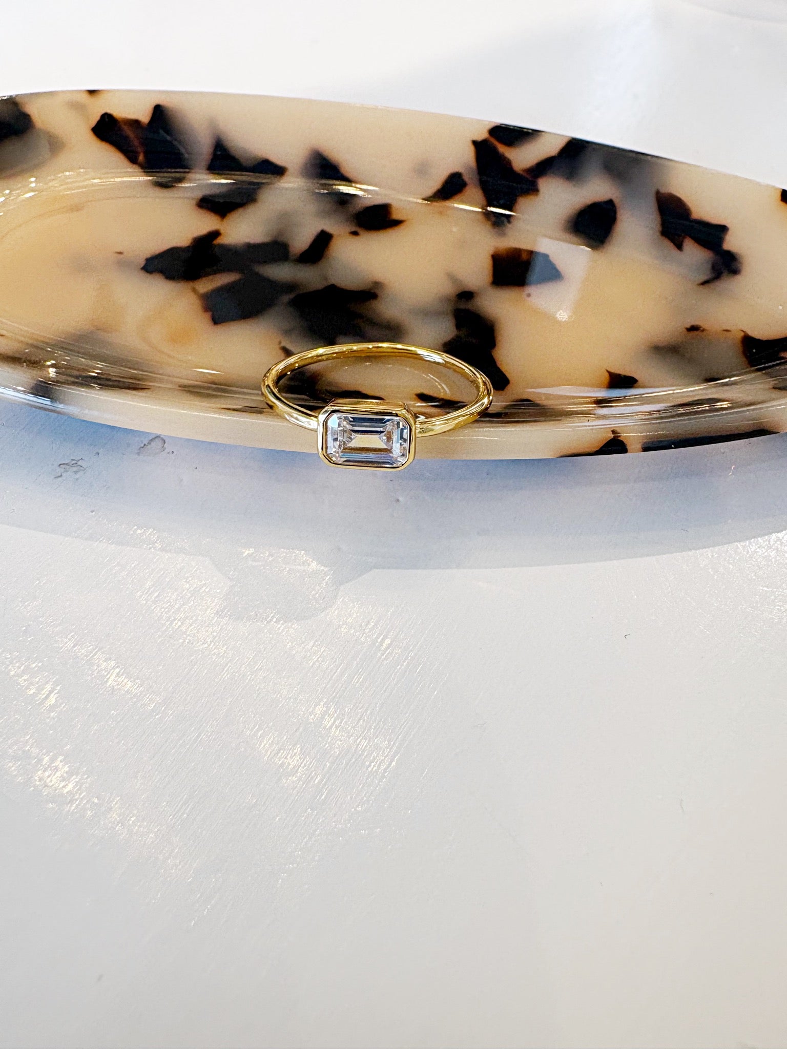 Baguette Bezel Ring {Gold}