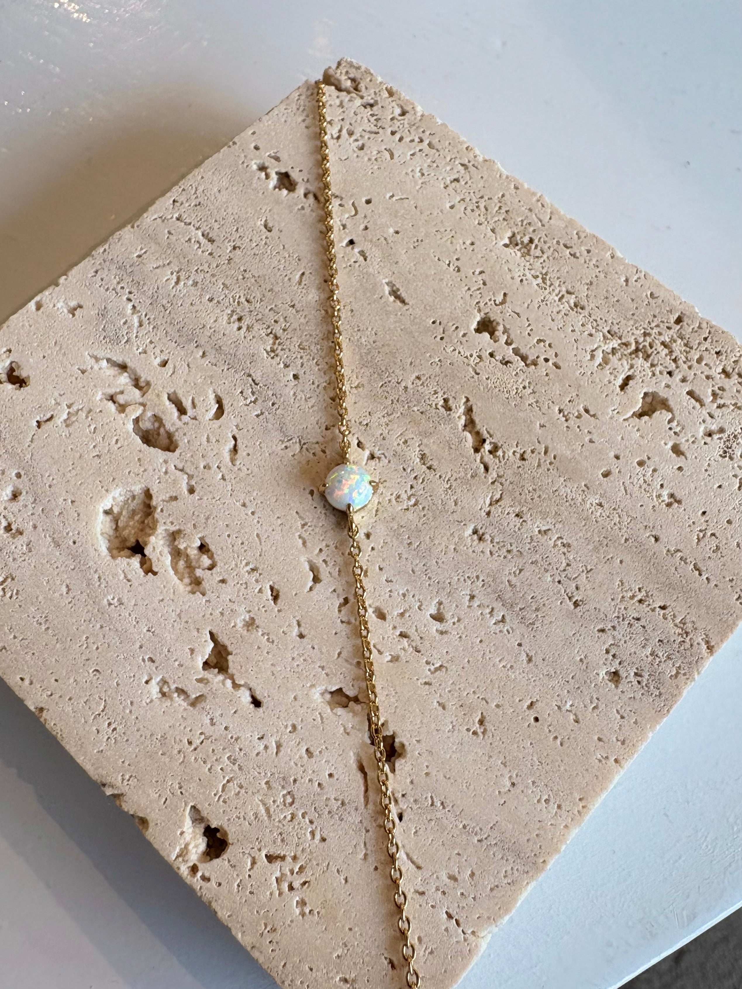 Prong Set Opal Bracelet {Gold}