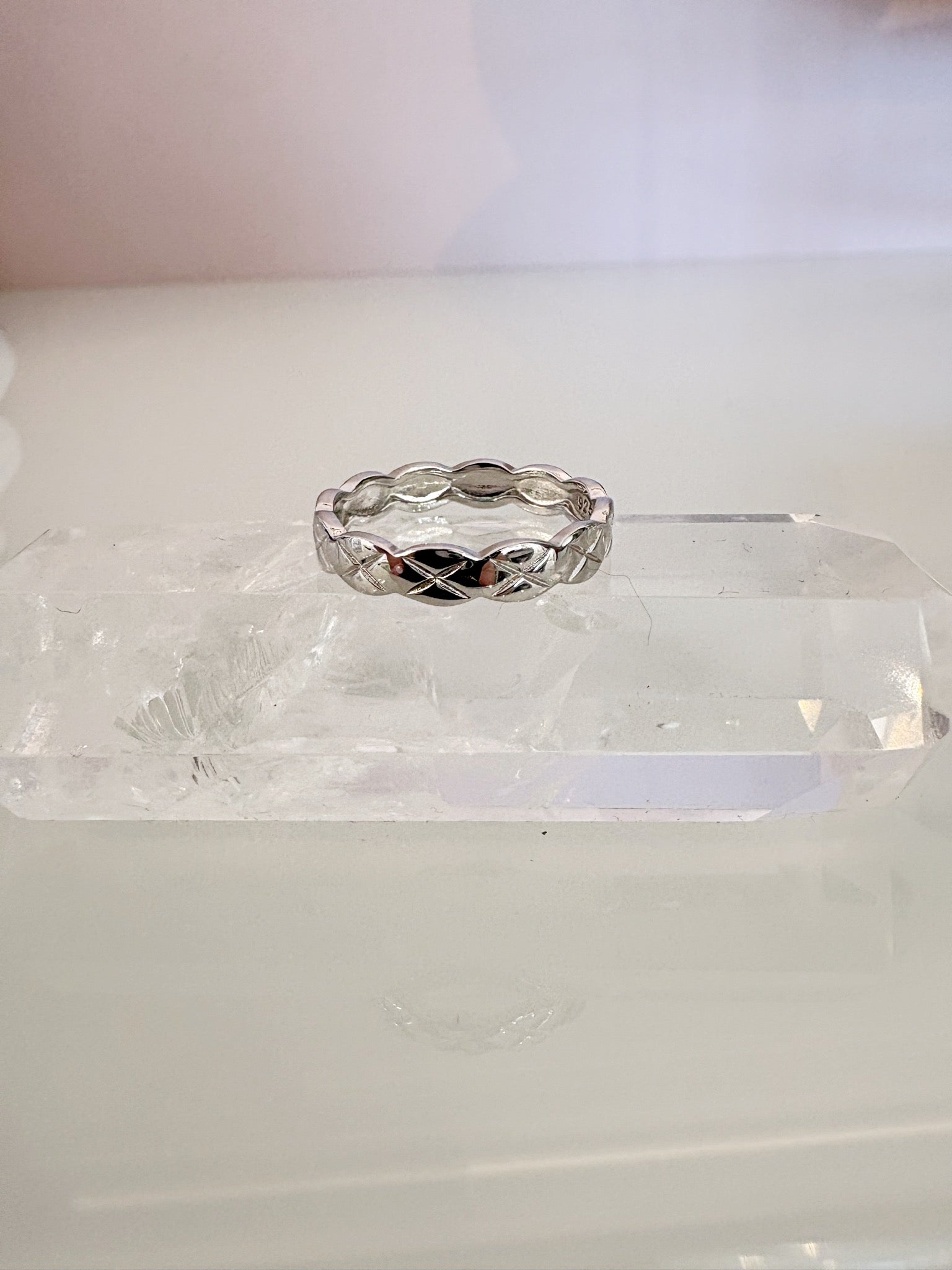 Textured Criss Cross Band {Silver}