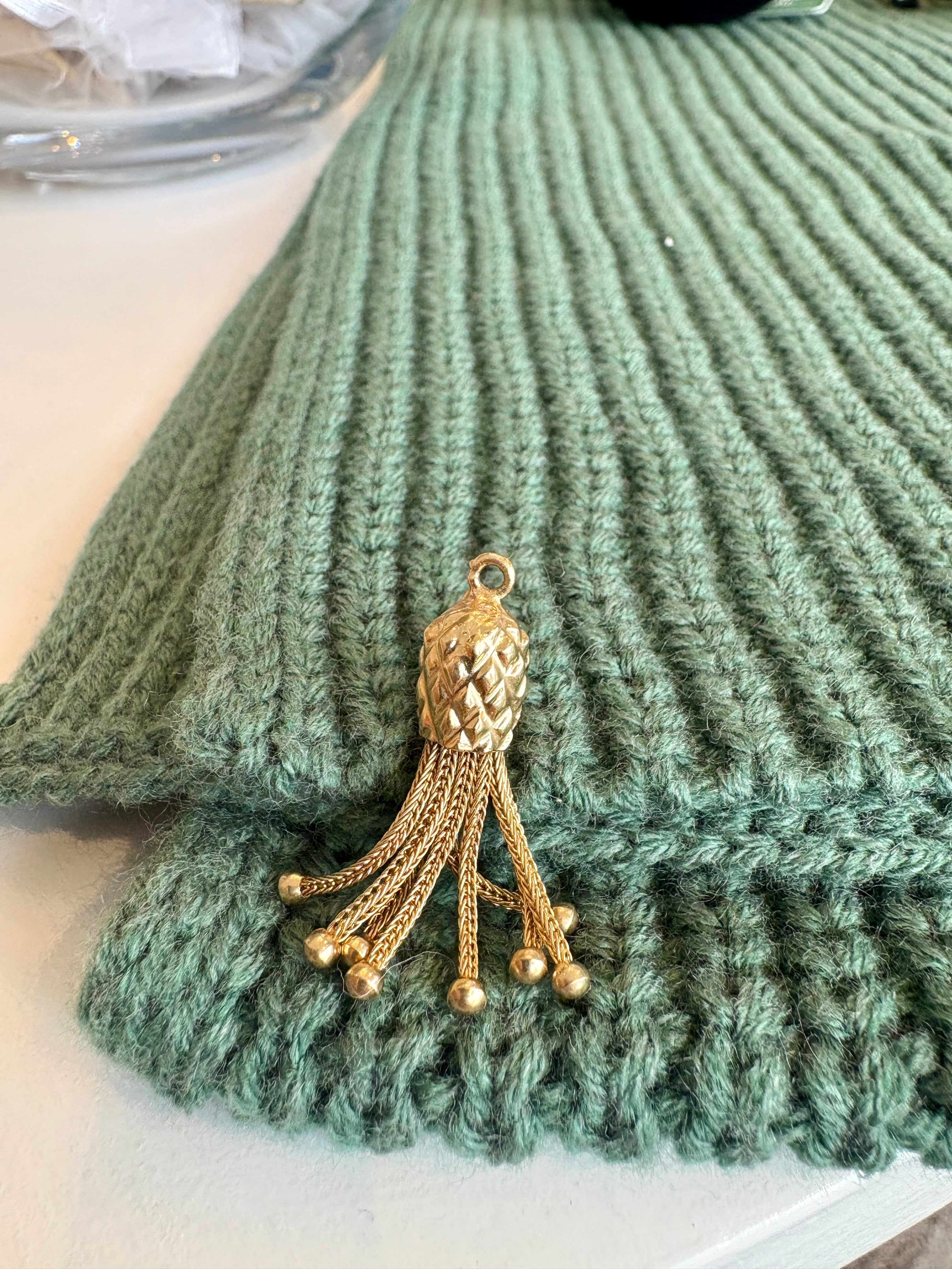 Tassel Charm {14kt/Estate}