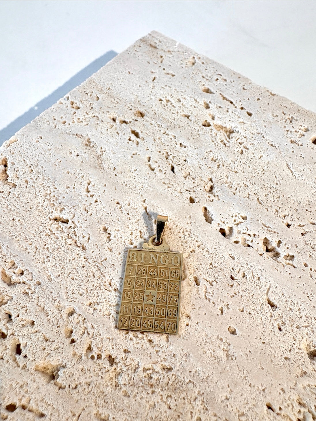 Bingo Charm {14kt/Estate}