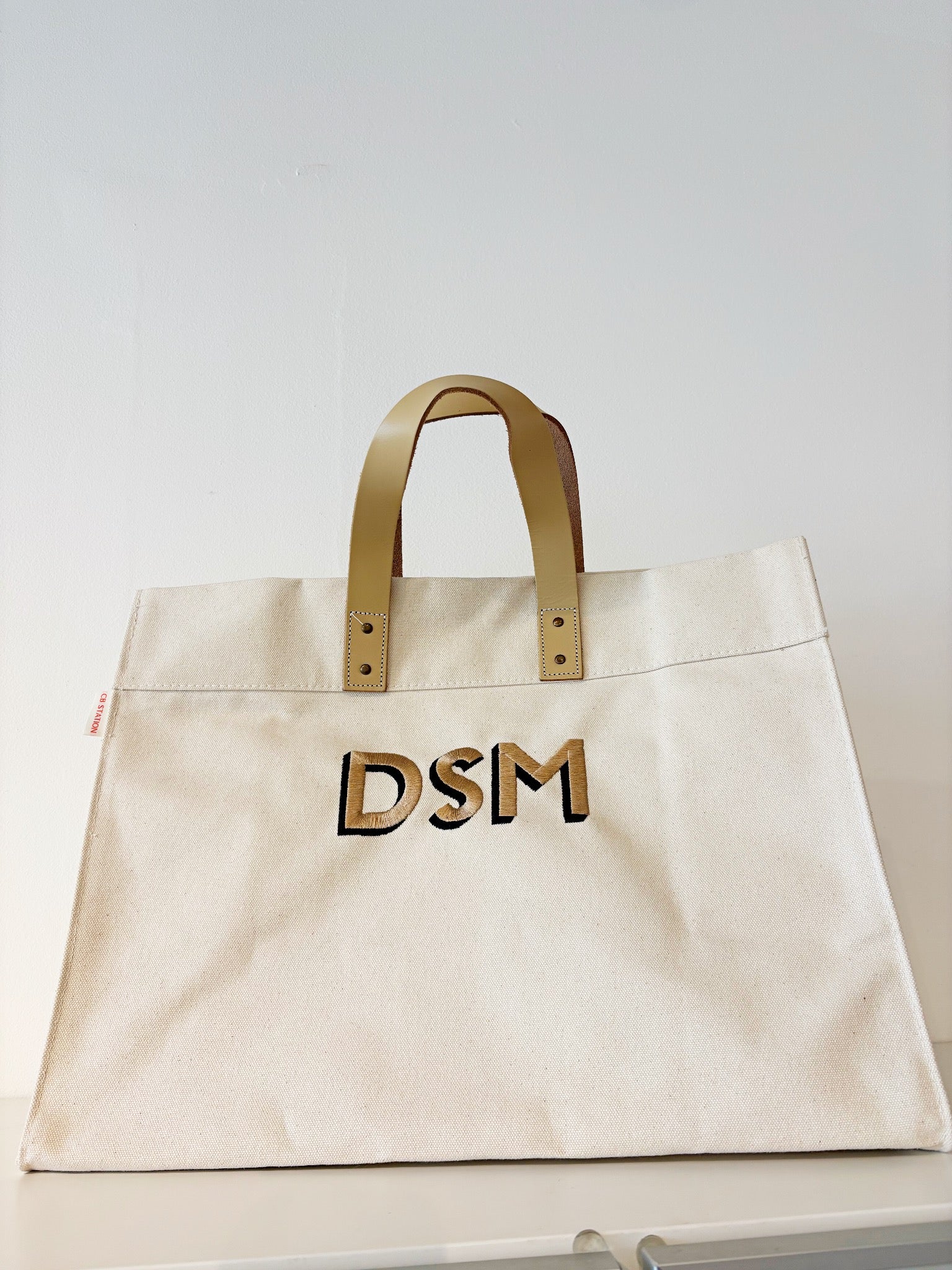 DSM Canvas Tote {Khaki/Black}