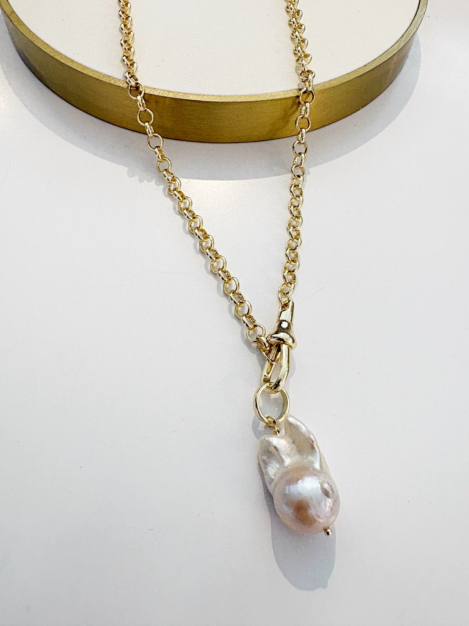 Baroque Pearl Hook Necklace {Gold}