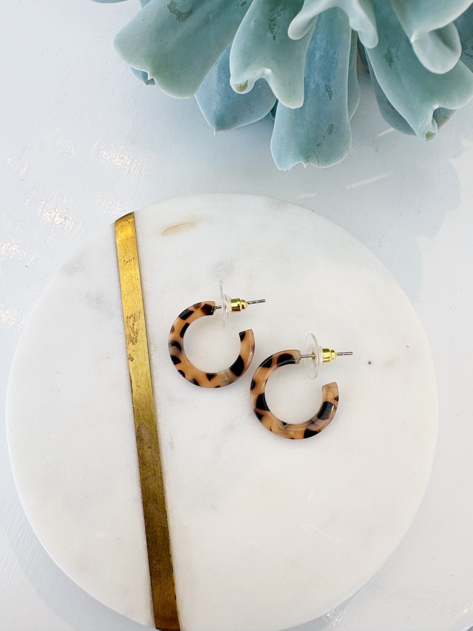 .75" Acrylic Post Hoop Earrings {Cheetah}