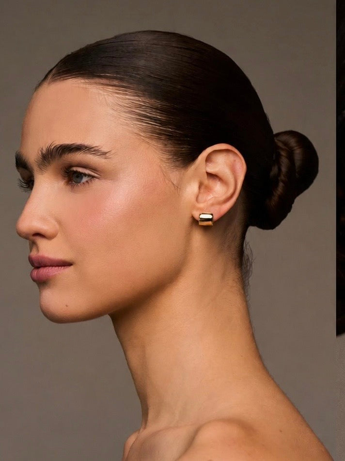 Harper Wide Hoops {Gold}