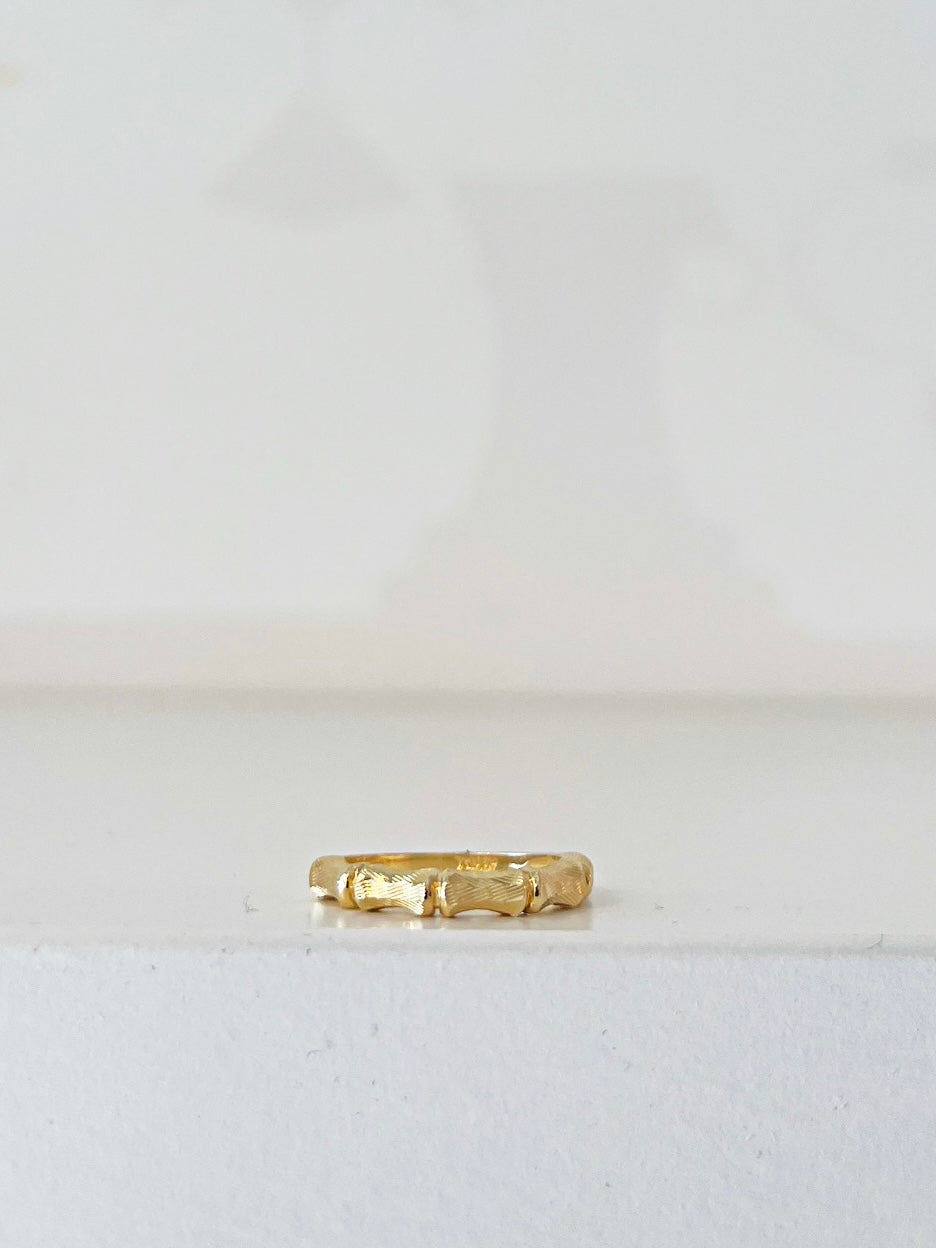 Textured Ring {14kt/Estate}