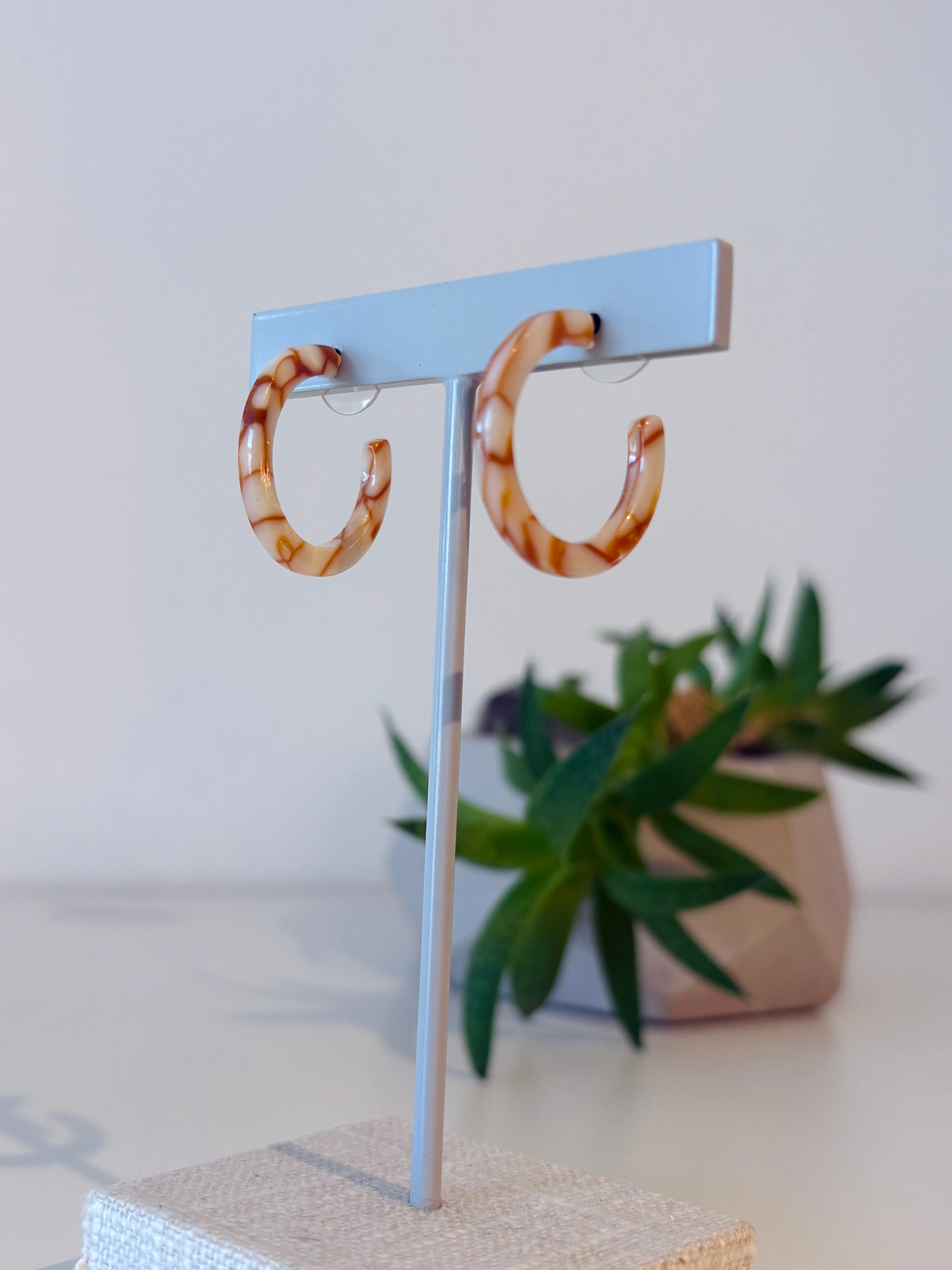 1" Acrylic Post Hoop {Caramel}