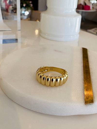 Fluted Statement Ring {Gold}