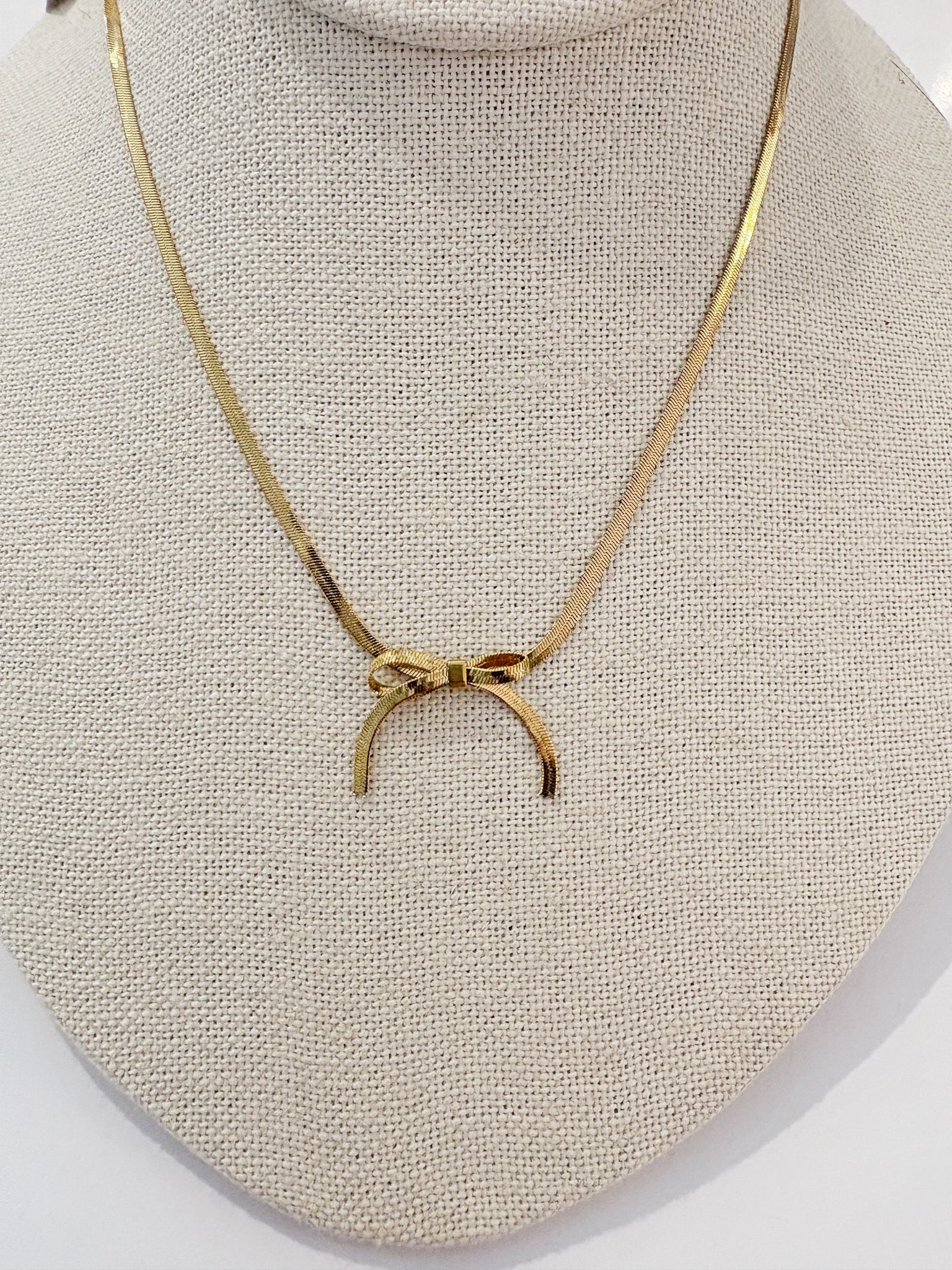 Sweet Bow Choker {Gold}