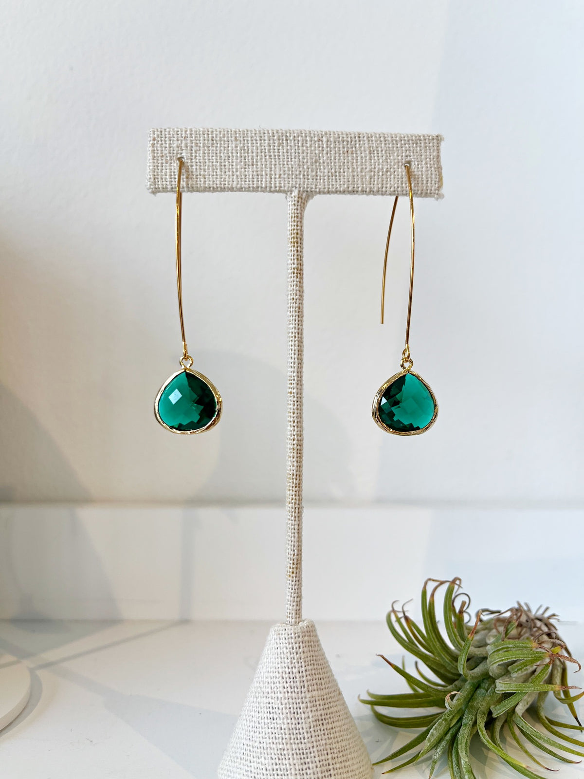 Teardrop Hook Earrings {Emerald/Gold}