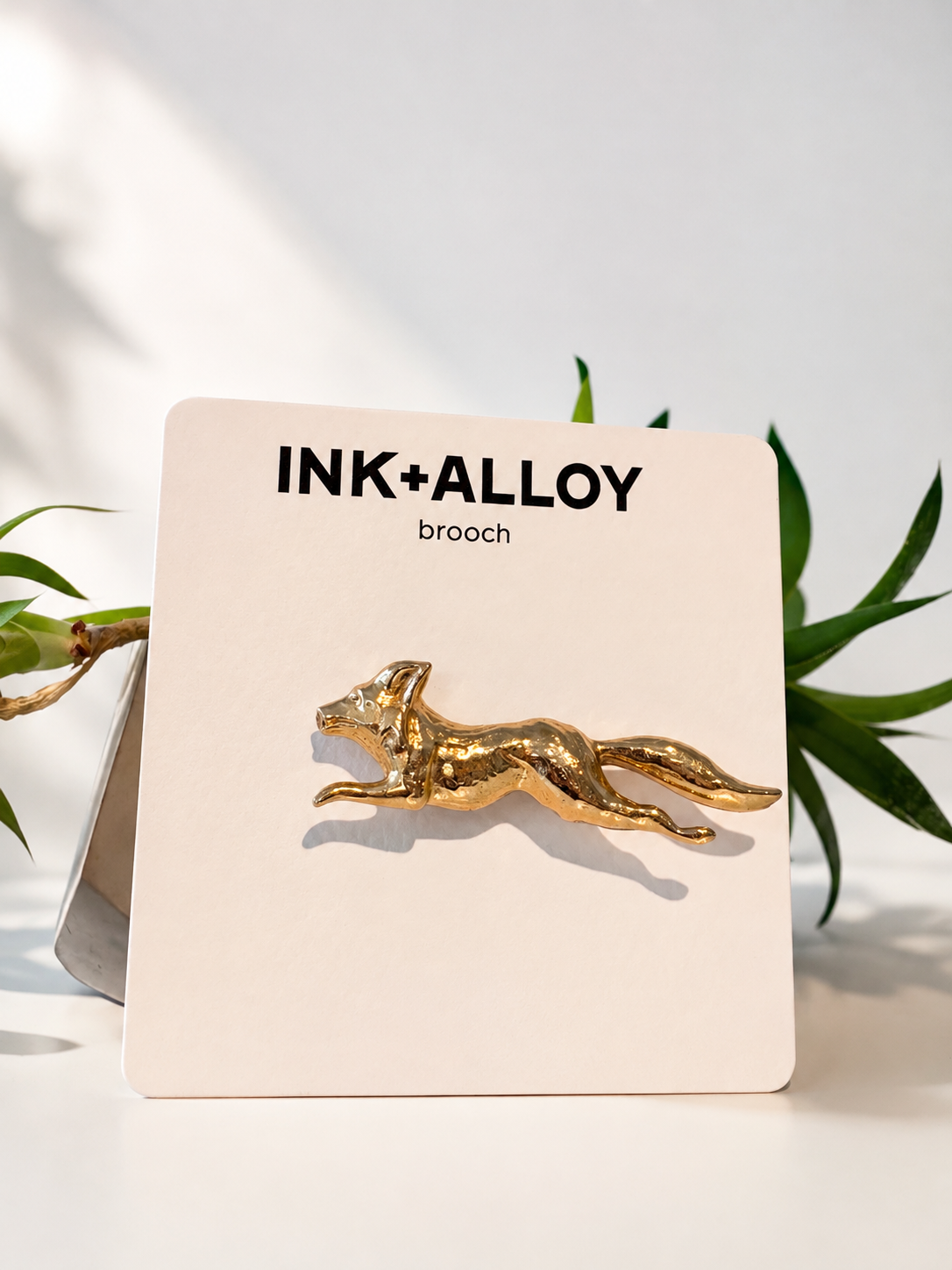 Felicity Fox Brooch {Gold}