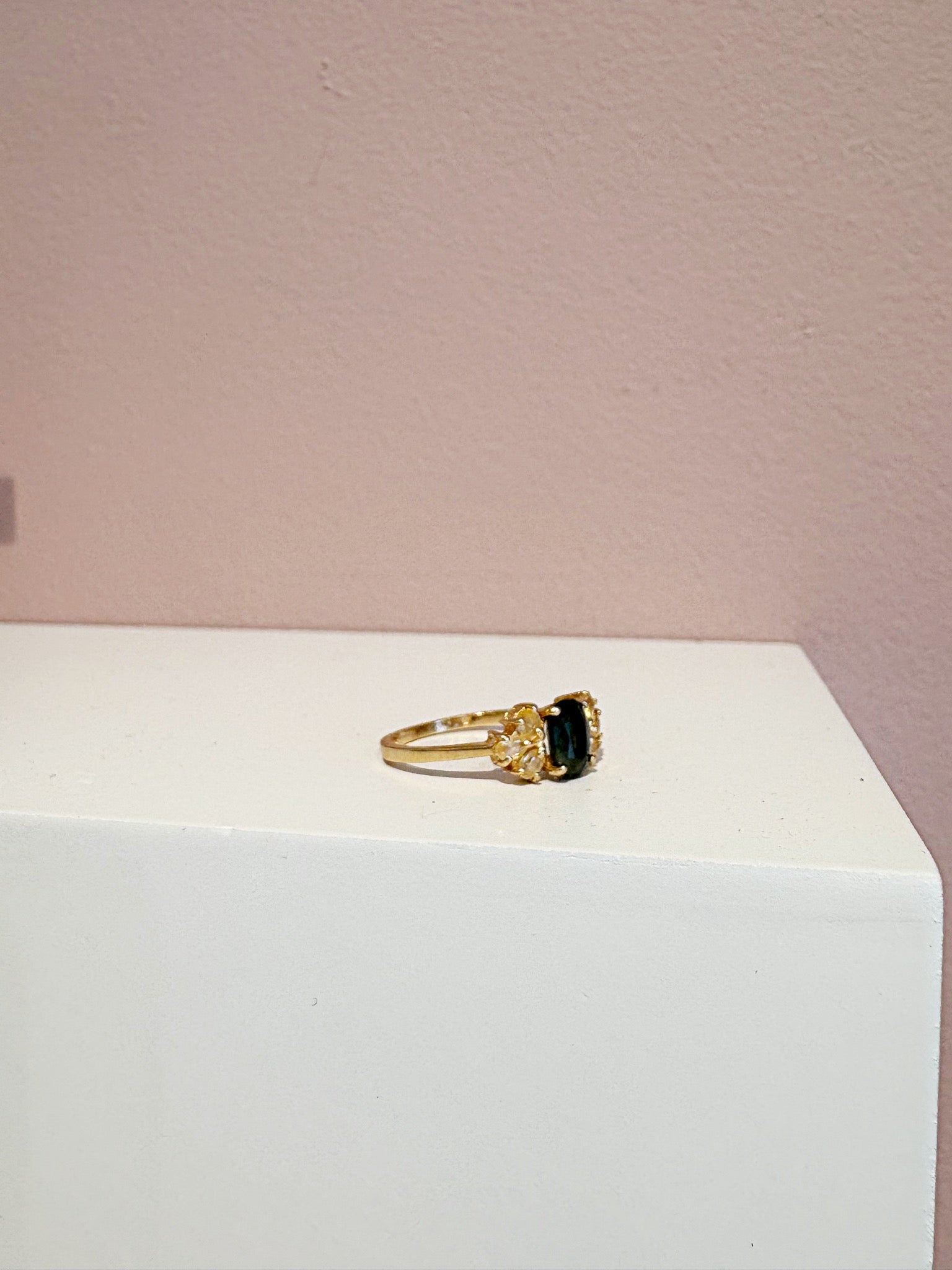 Sapphire Ring {14kt/Estate}