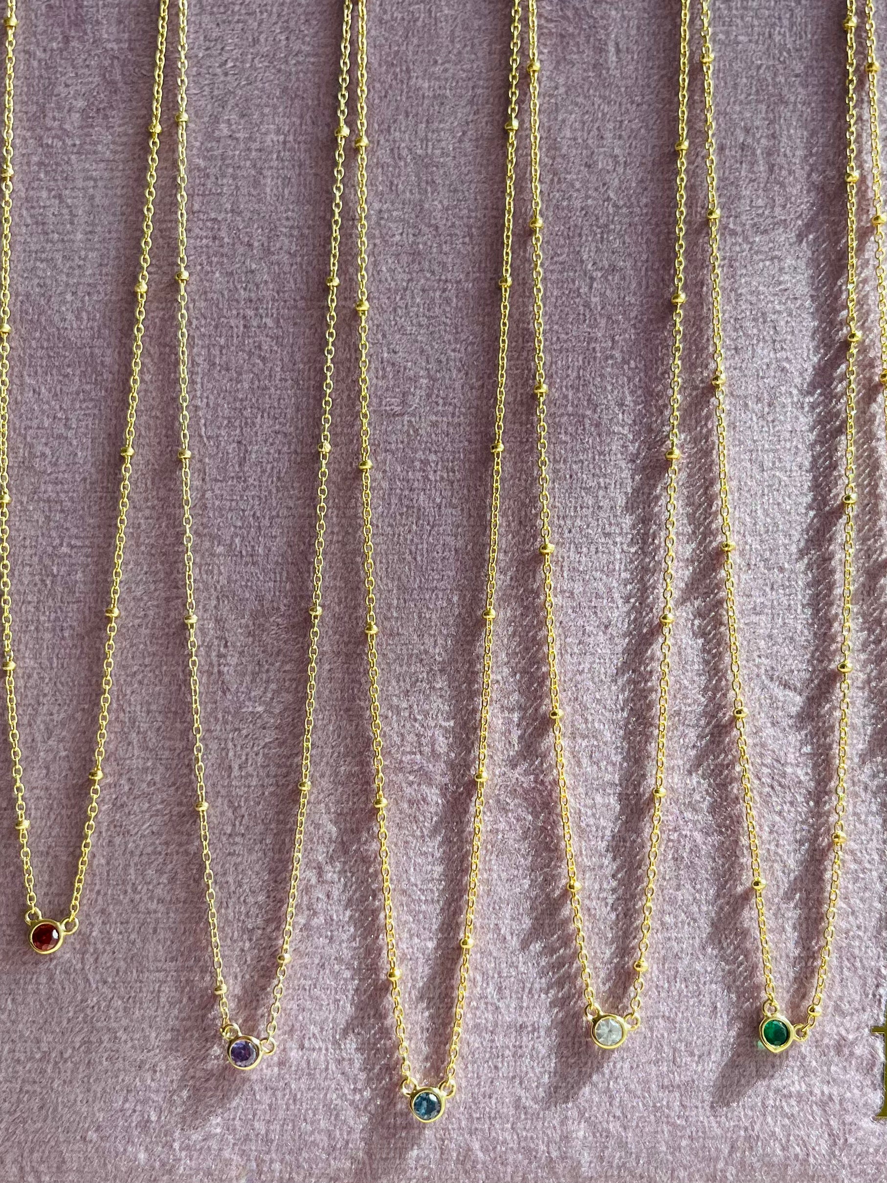 Dot Necklace {Gold}