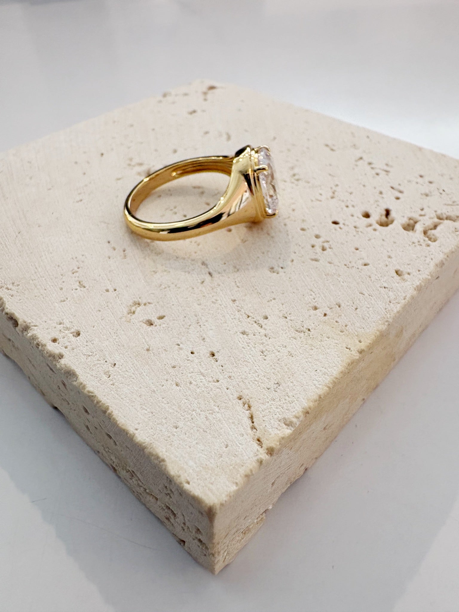 Cushion Bezel Ring {Gold/Clear}