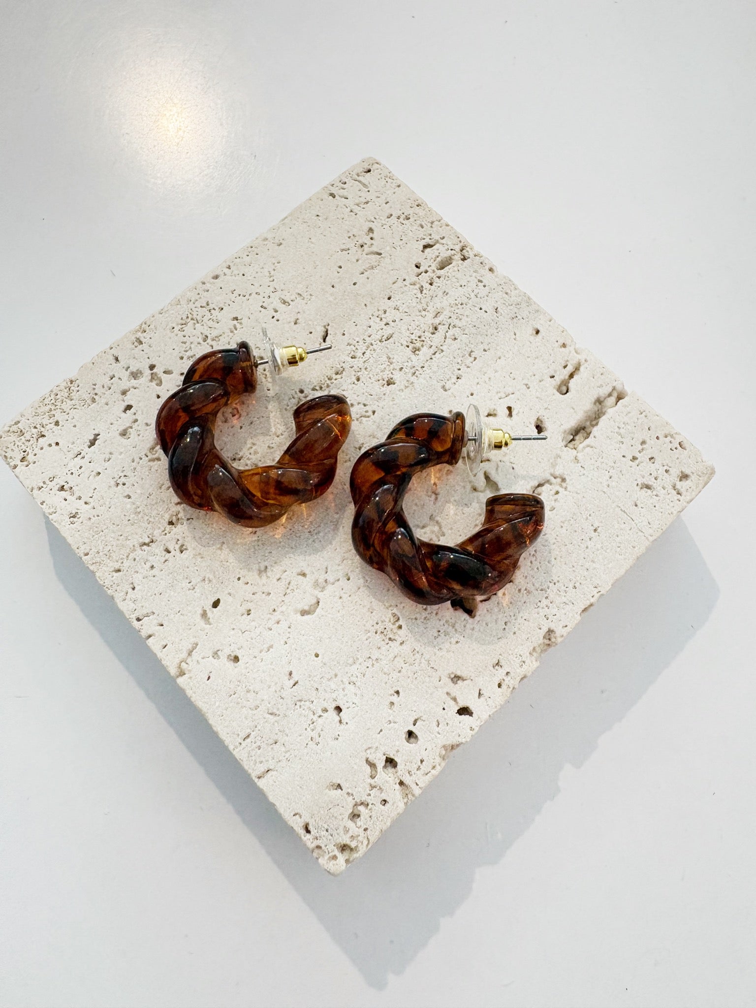 1" Resin Twist Post Hoop Earrings {Tortoise}