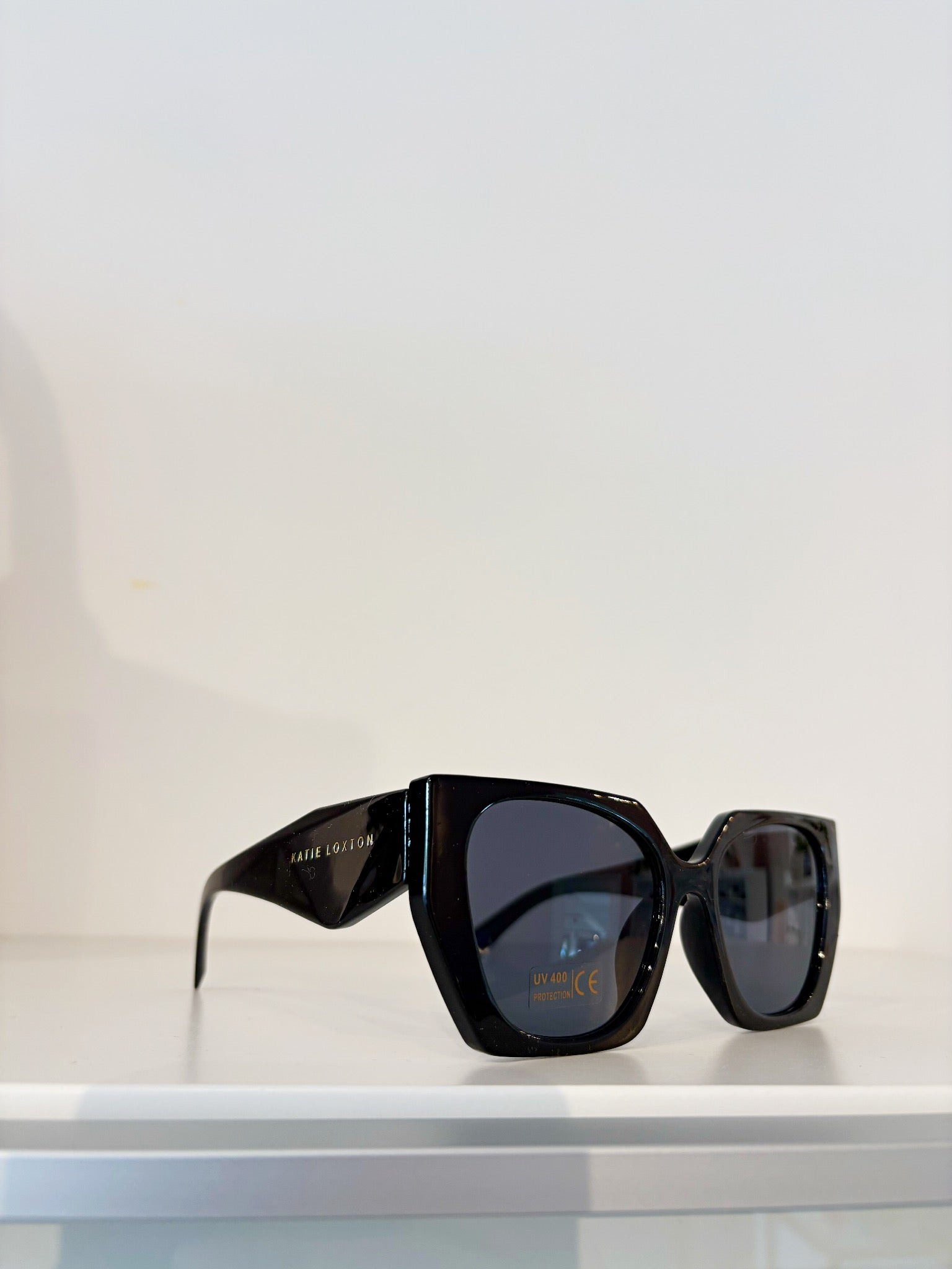 Corsica Sunglasses {Black}