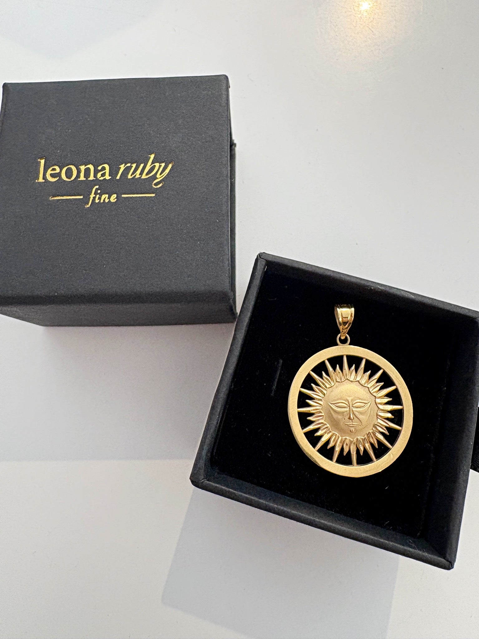 Sun Pendant {14kt/Estate}