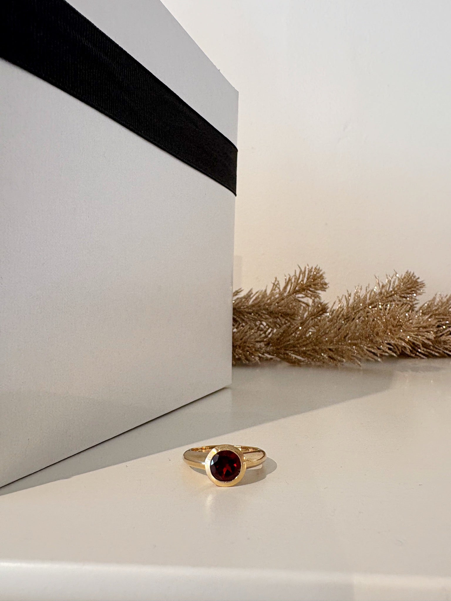 Scarlet Red Bezel Set Ring {Estate/14k}