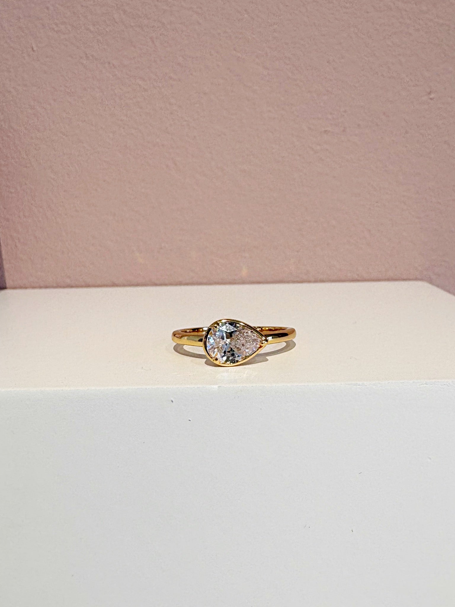 Horizontal Pear Rhinestone Ring {Gold}