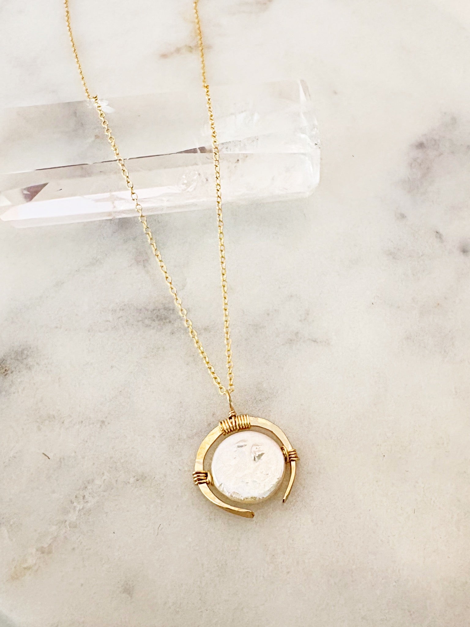 Framed Pearl Coin Necklace {Gold}