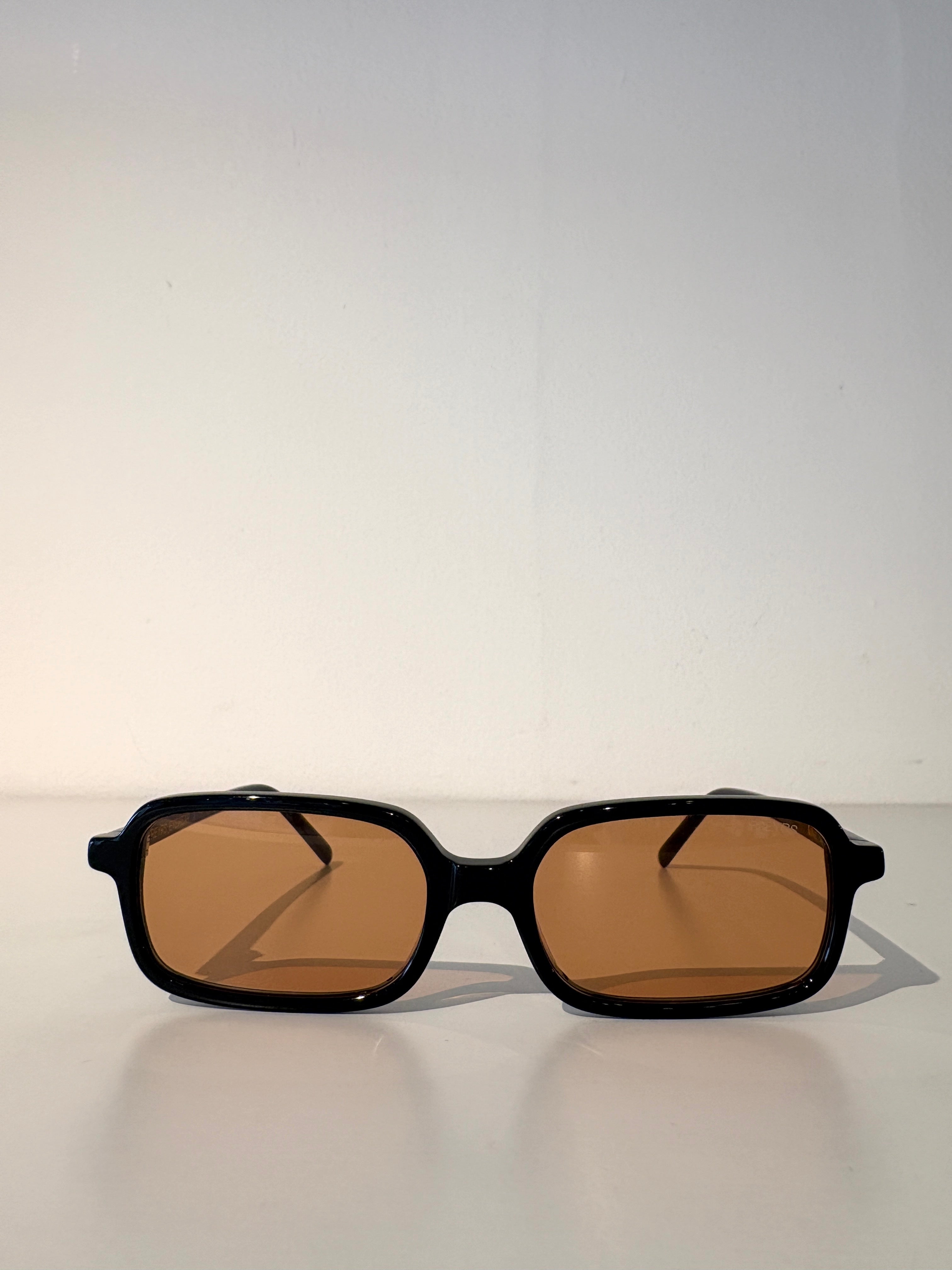 Miki Acetate Rectangular Unisex Sunglasses {Black}