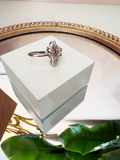 Fanned Diamond Ribbon Ring {14kt/Estate}