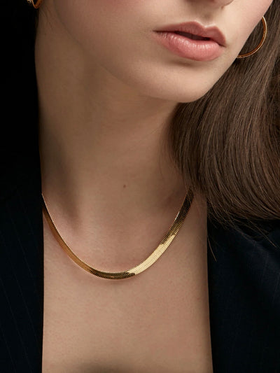 Thick Herringbone Chain Collar Necklace {Gold}