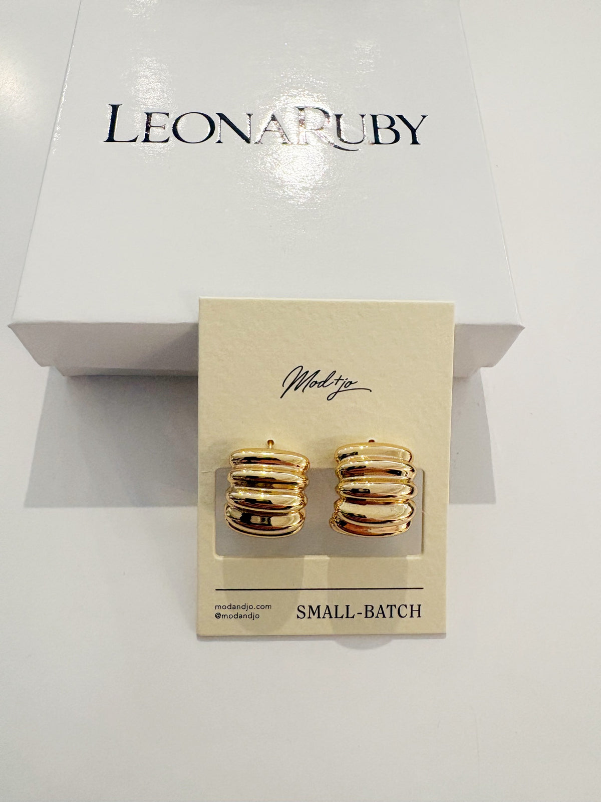 Laurel Statement Studs {Gold}