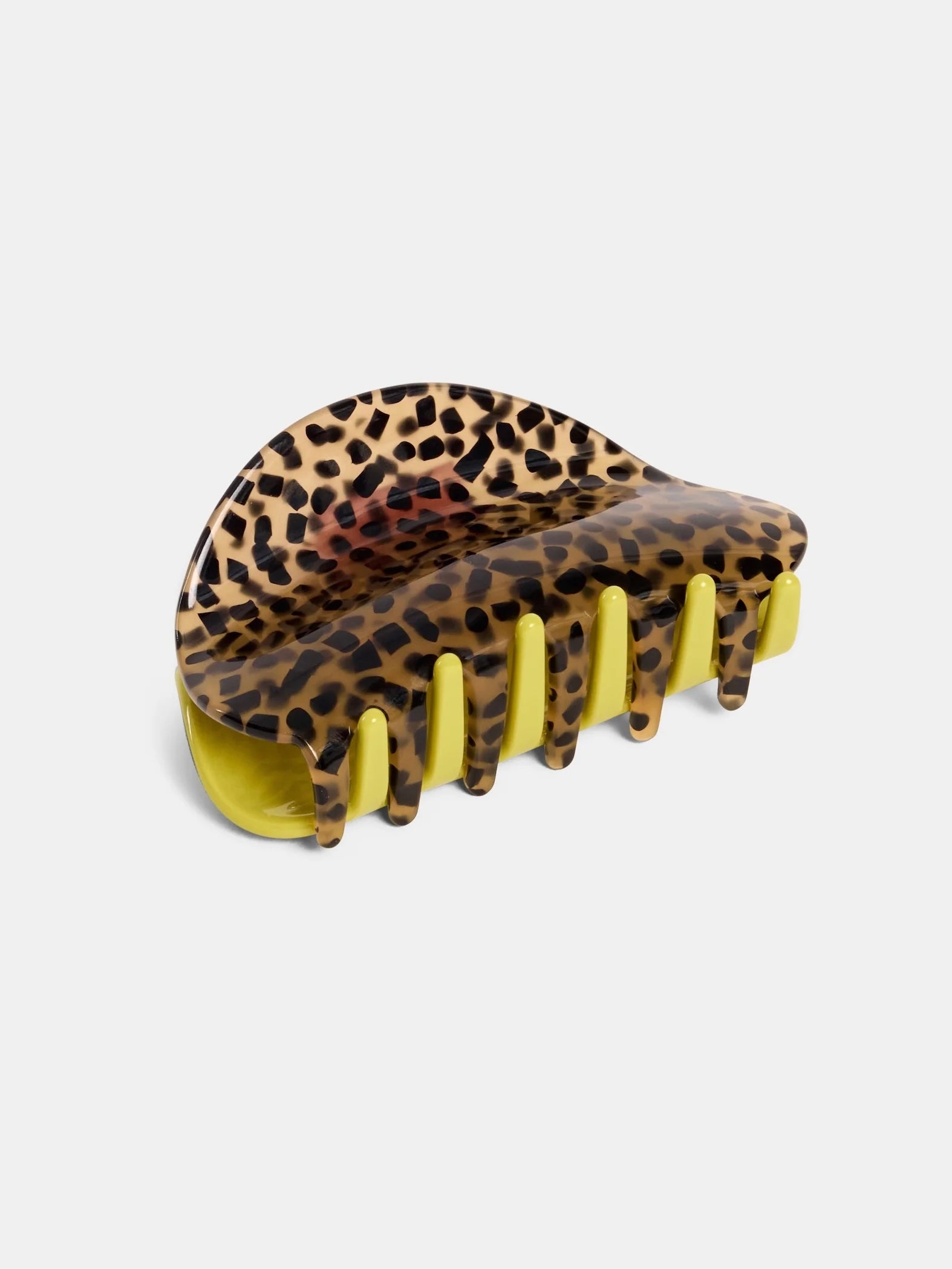 Suki Hair Claw Clip {Chaco}