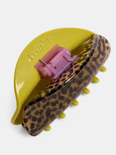 Suki Hair Claw Clip {Chaco}