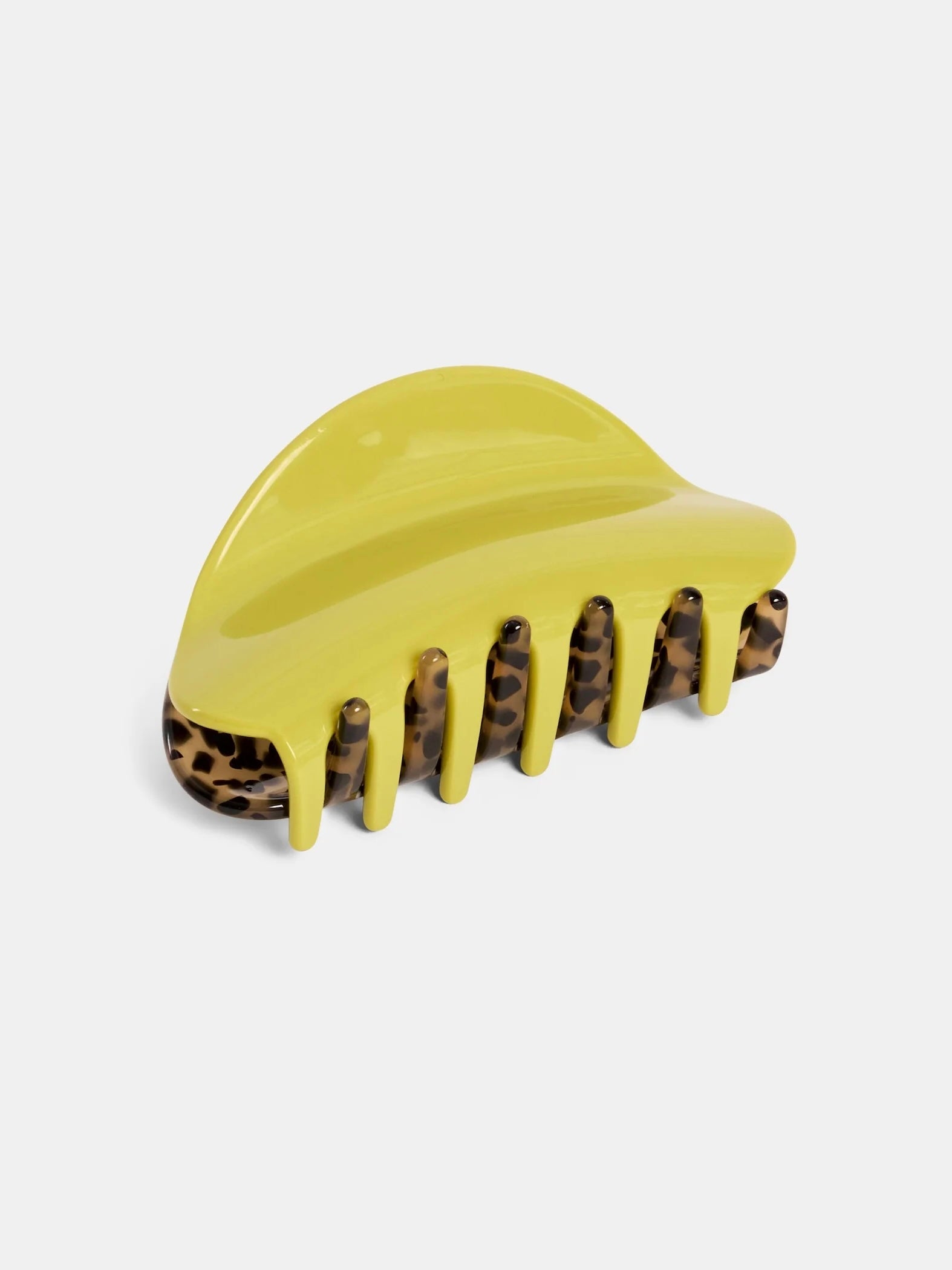 Suki Hair Claw Clip {Chaco}