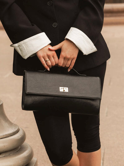 Delaney Clutch Crossbody {Black}