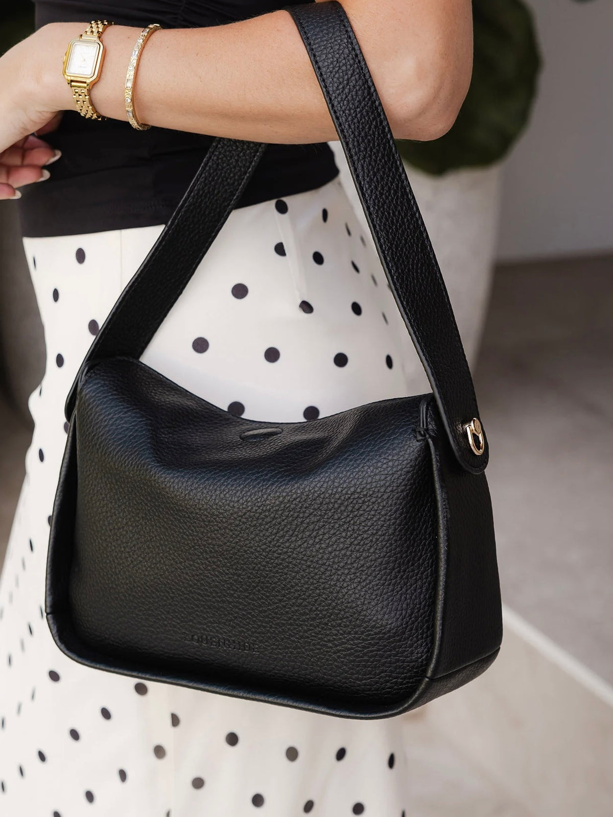 Maddie Shoulder Crossbody Bag {Black}