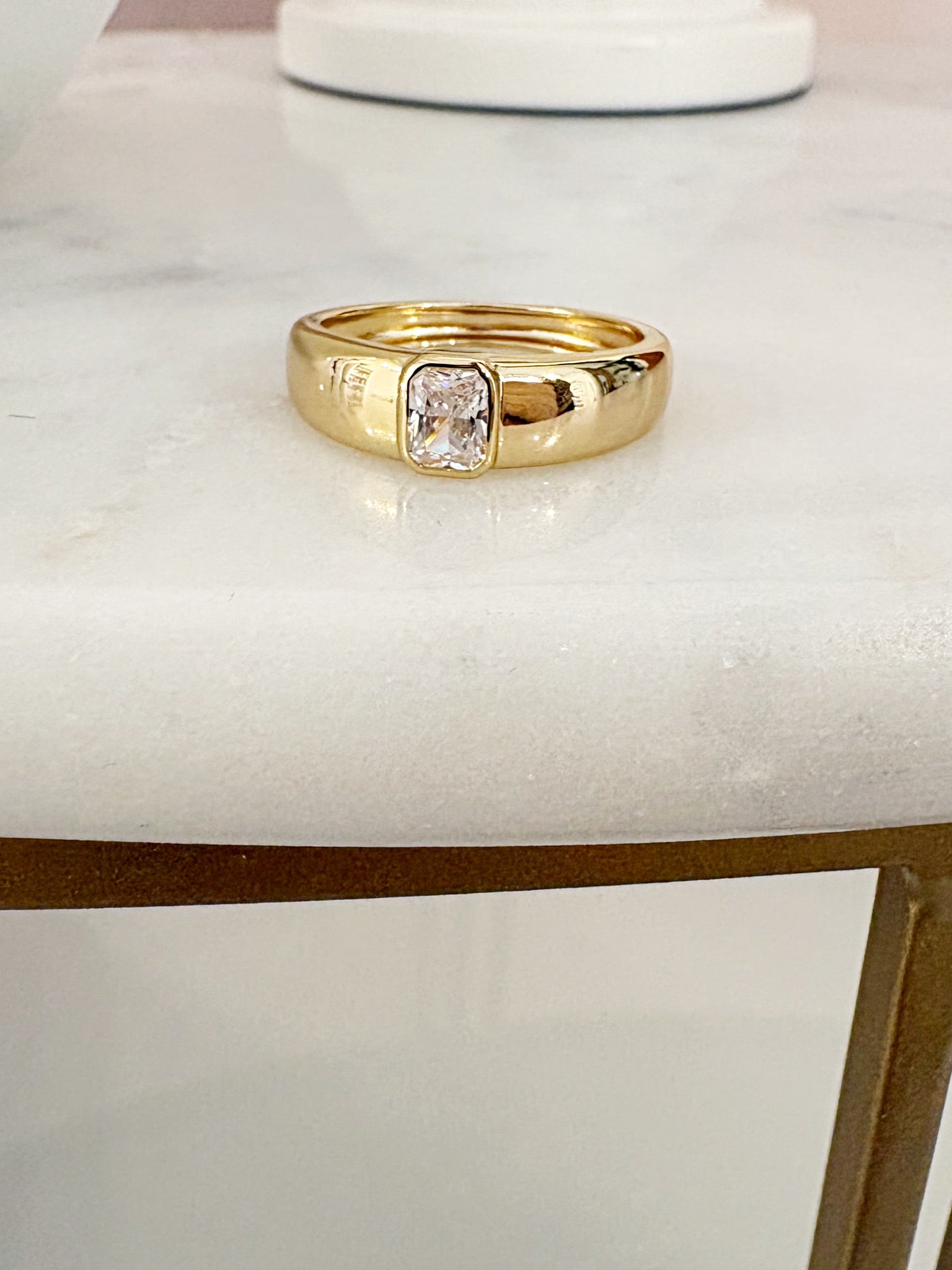 Baguette Dome Ring {Gold}