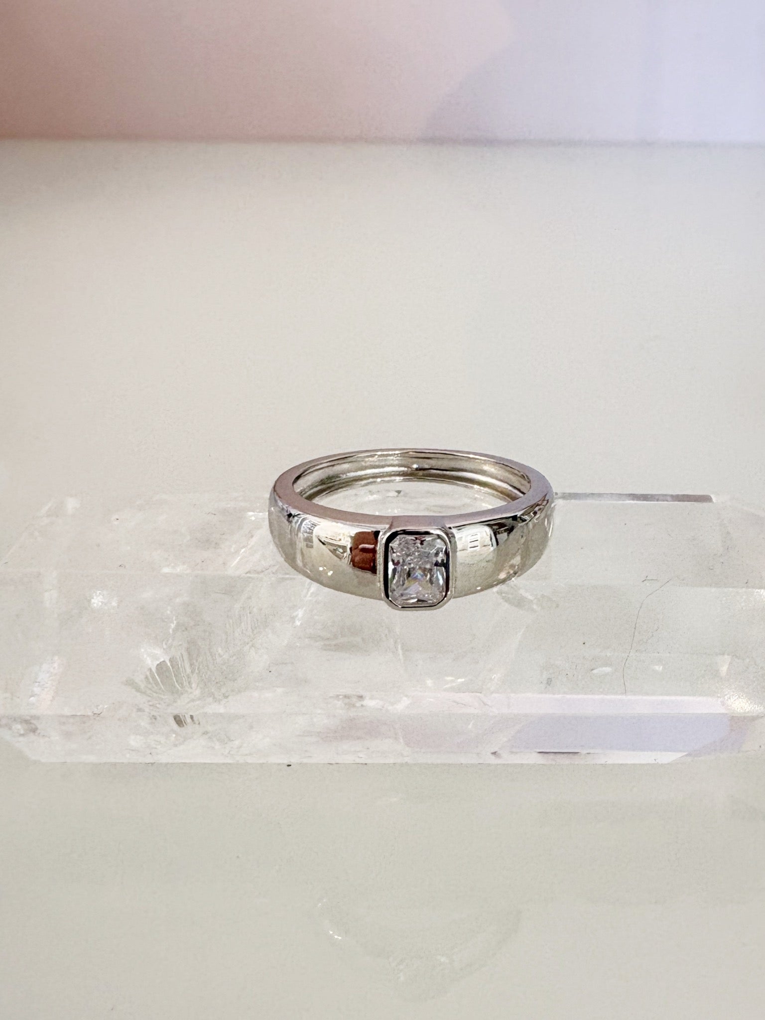 Baguette Dome Ring {Silver}