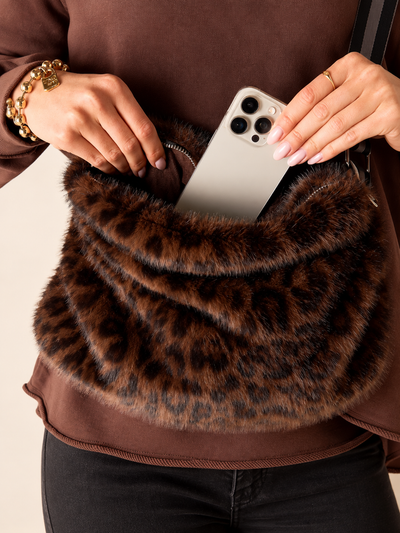Chamonix Crossbody Bag {Leopard}