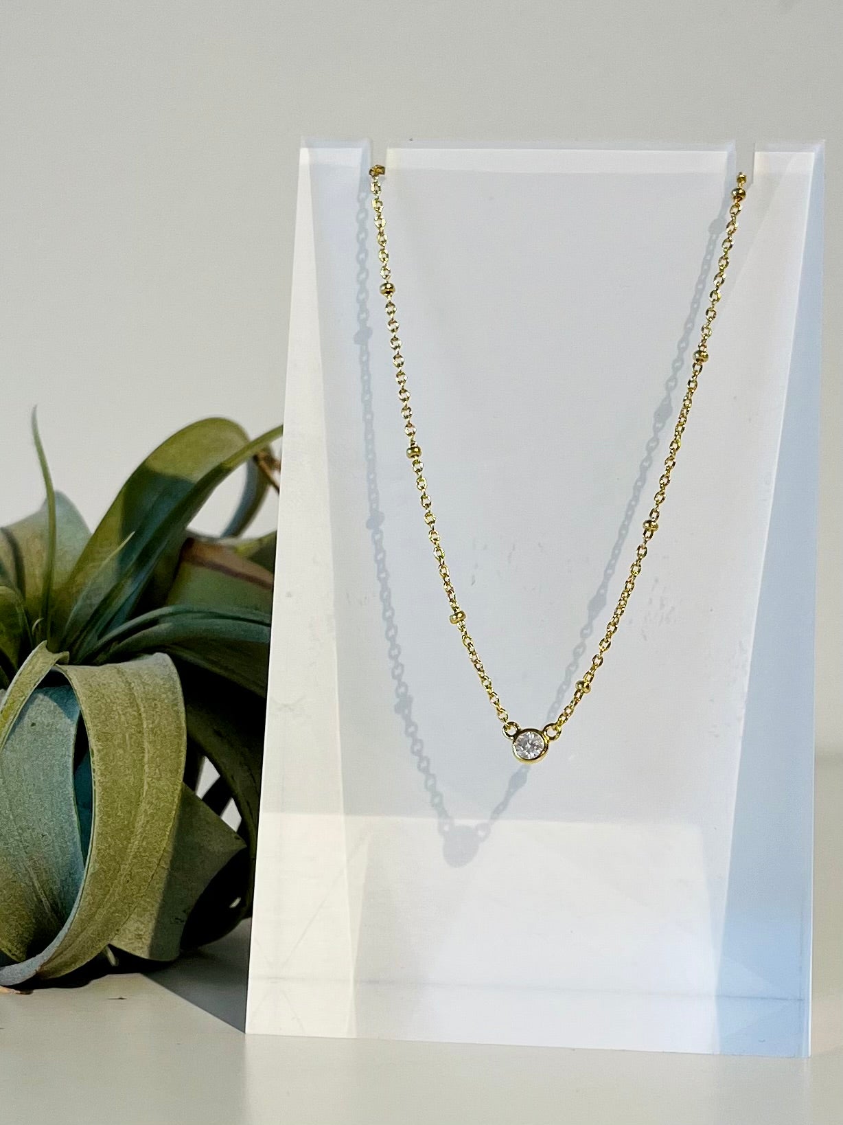 Dot Necklace {Gold}